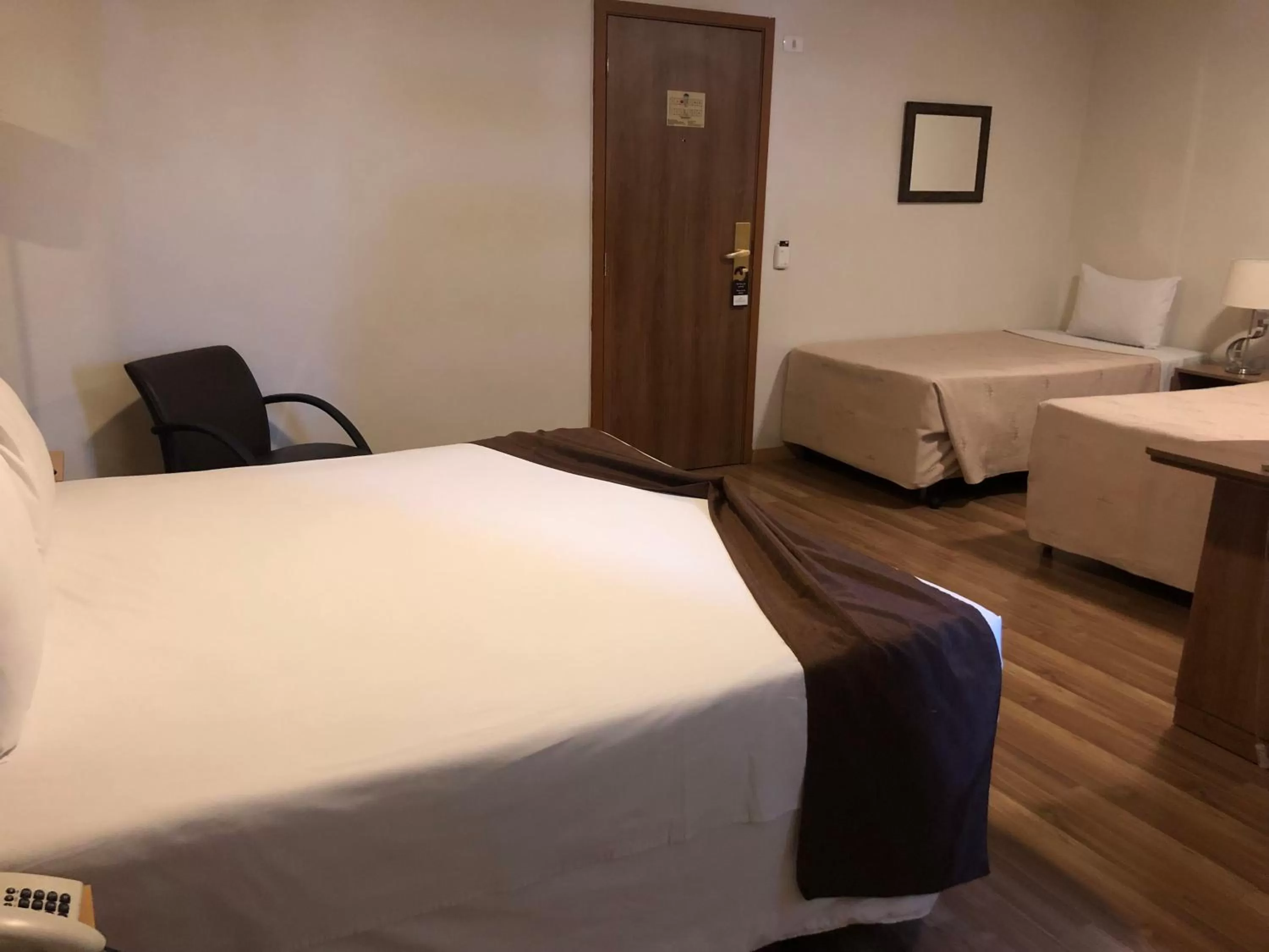 Photo of the whole room, Bed in Summit Hotel Monaco