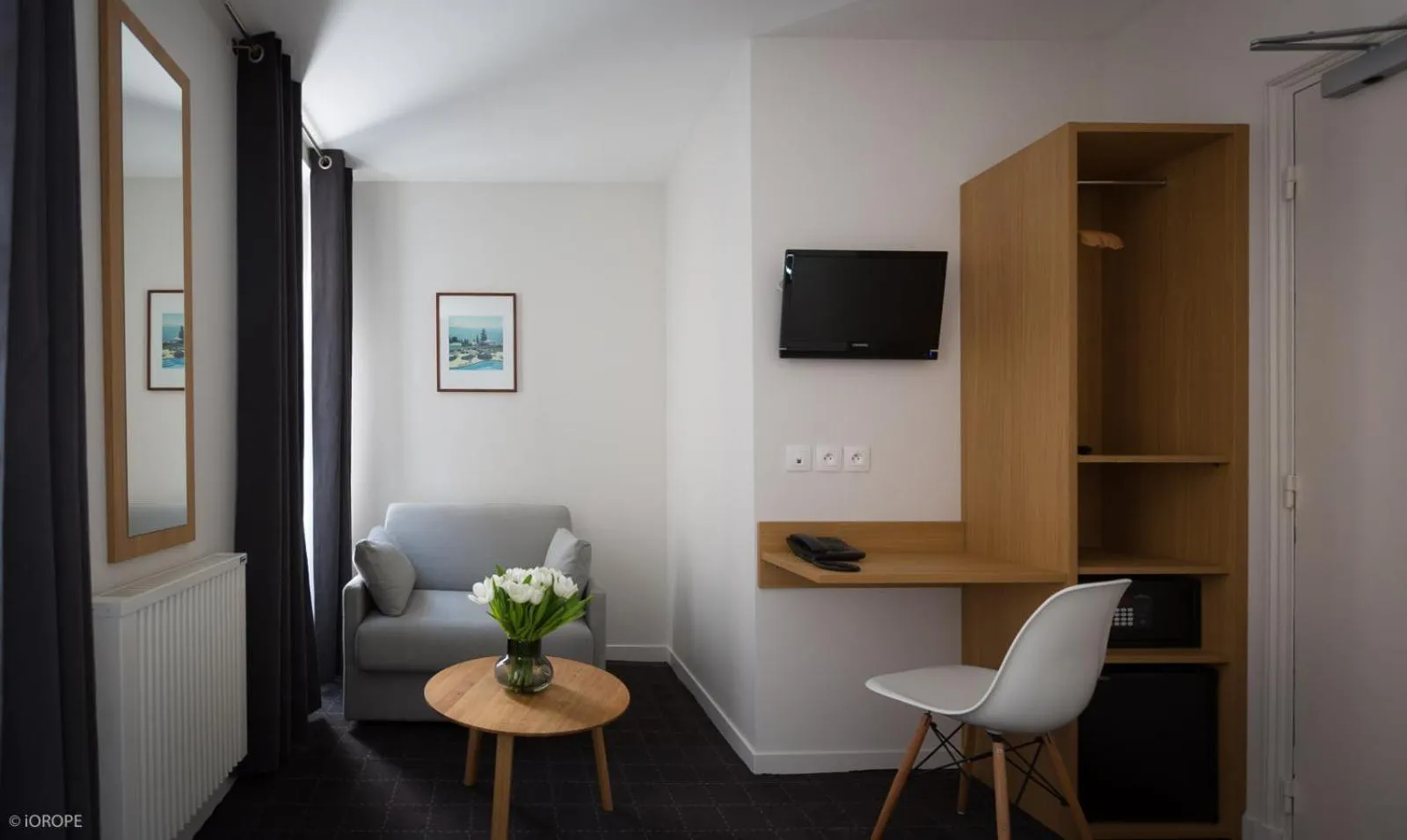 Comfort Double Room in Hotel Mirabeau Eiffel