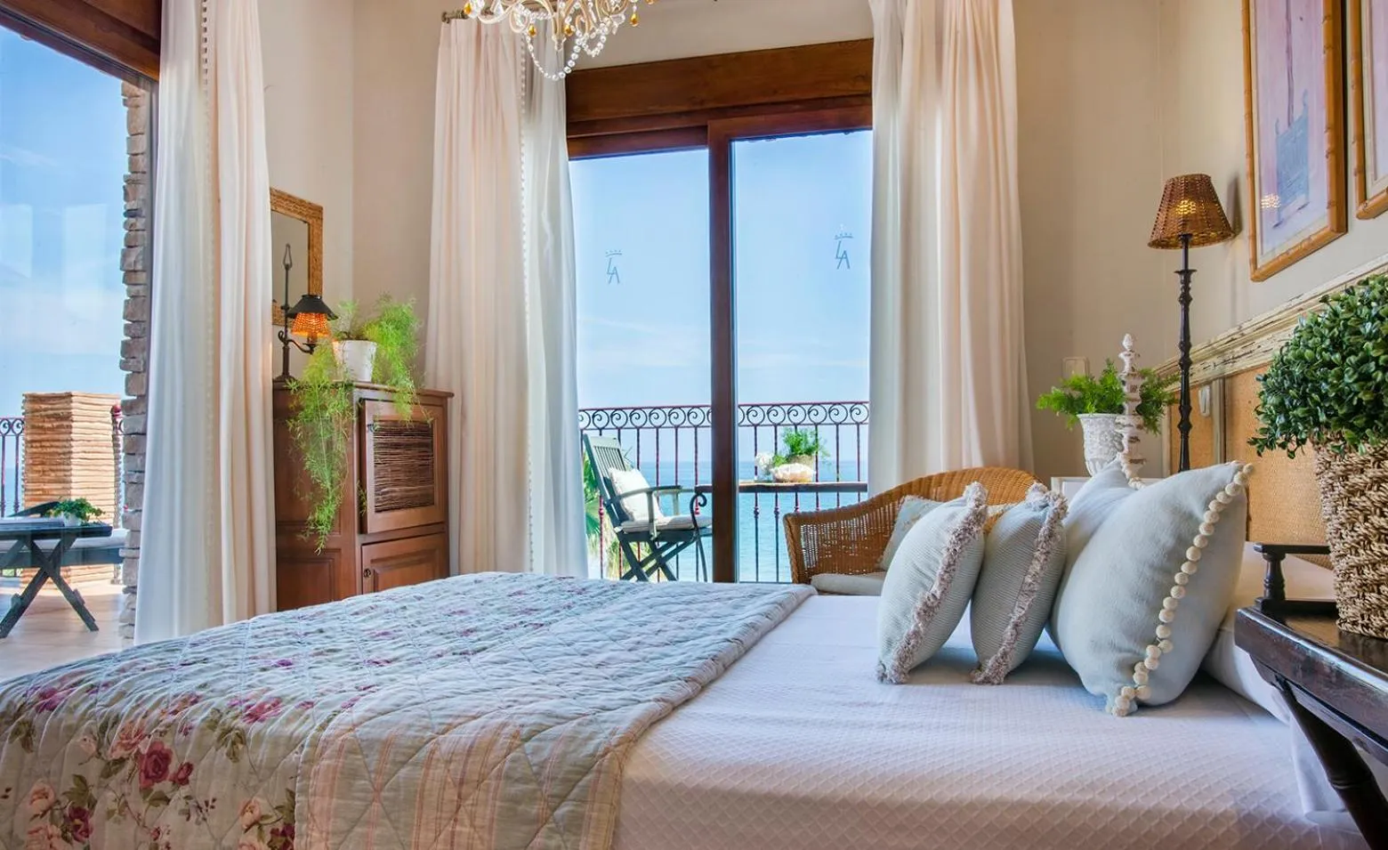 Superior Double Room with Sea View in Hotel Los Ángeles Denia