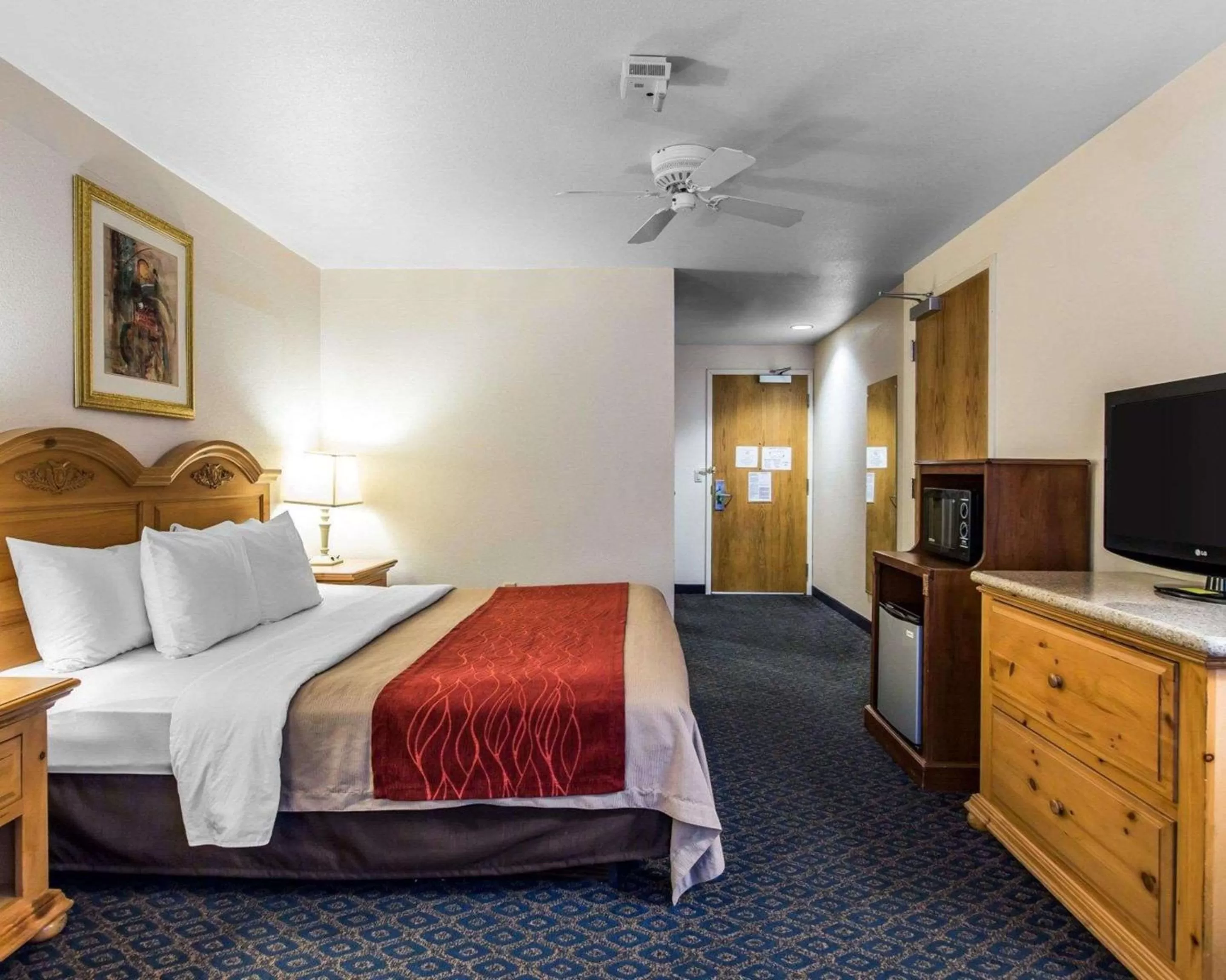 King Room - Accessible/Non-Smoking in Comfort Inn & Suites Sequoia Kings Canyon