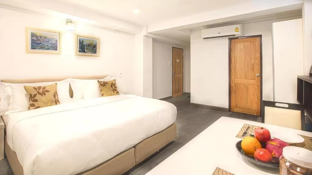Superior Double Room in V One Pride-Sukhumvit 22, Bangkok