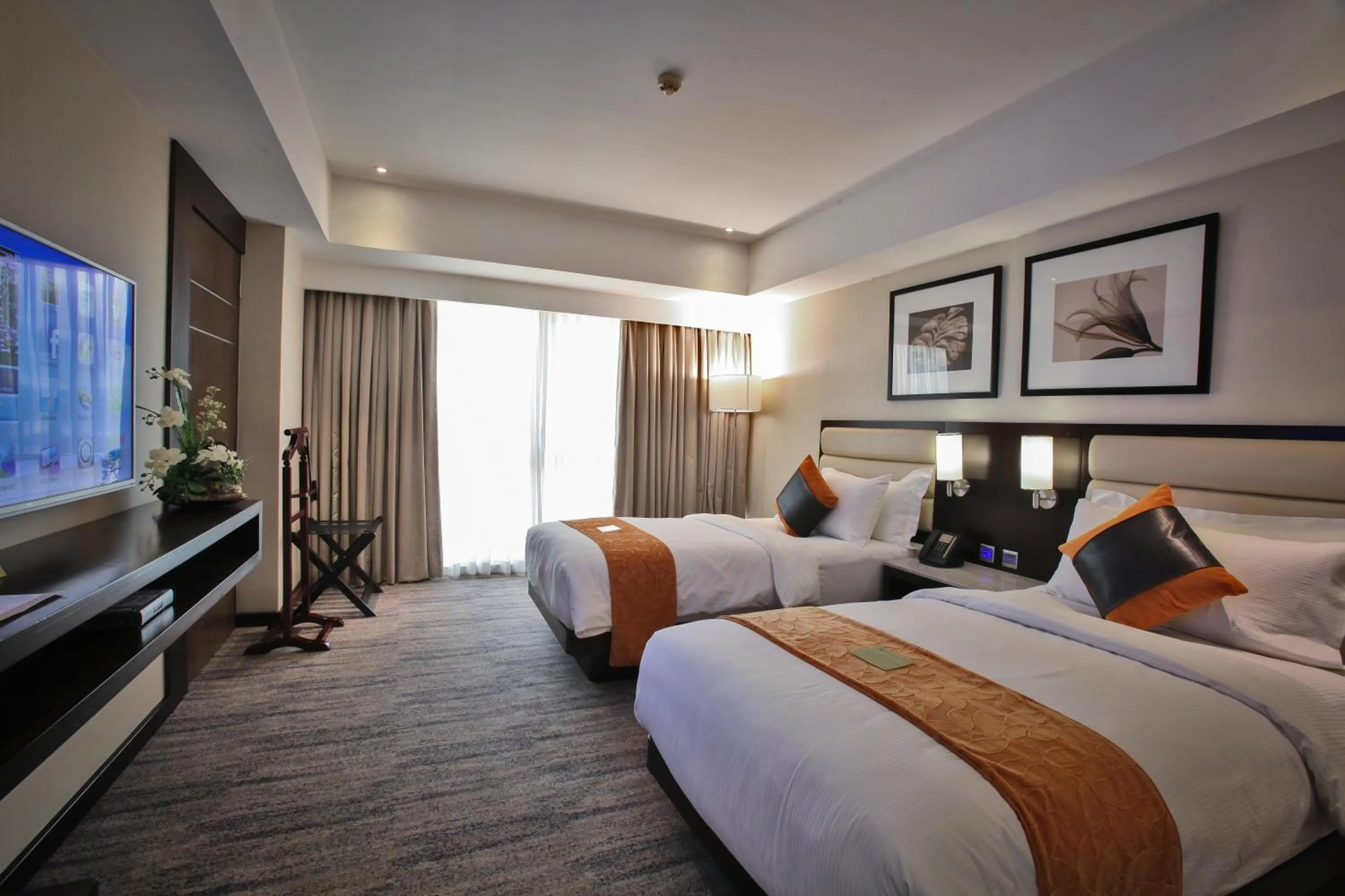 Superior Twin Room in Limketkai Luxe Hotel