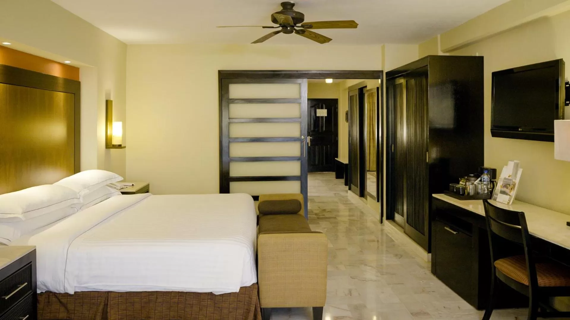 Deluxe Suite - single occupancy in Barceló Puerto Vallarta - All Inclusive