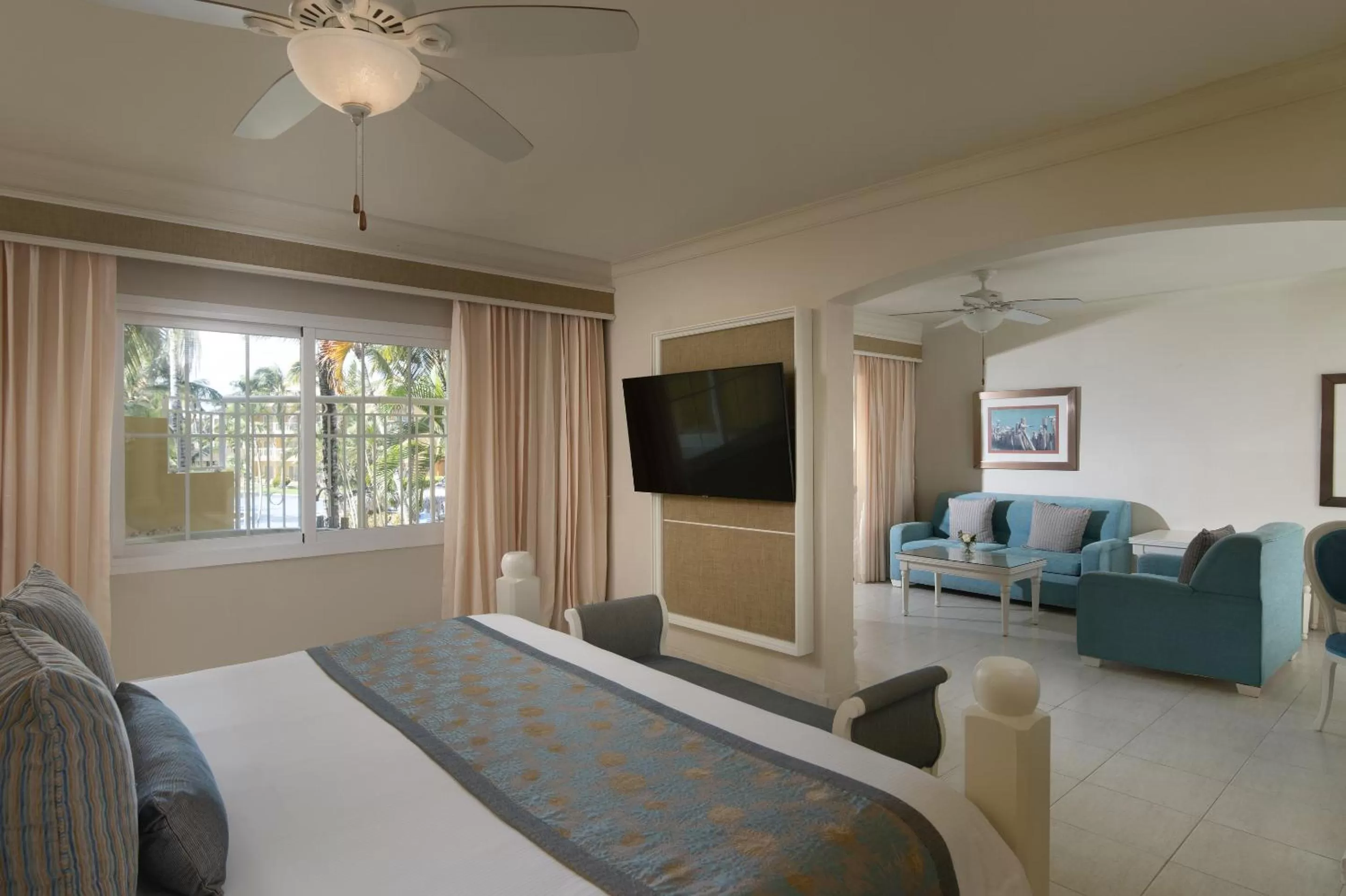 Preferred Club Honeymoon Suite Tropical View in Wyndham Alltra Punta Cana All Inclusive Resort