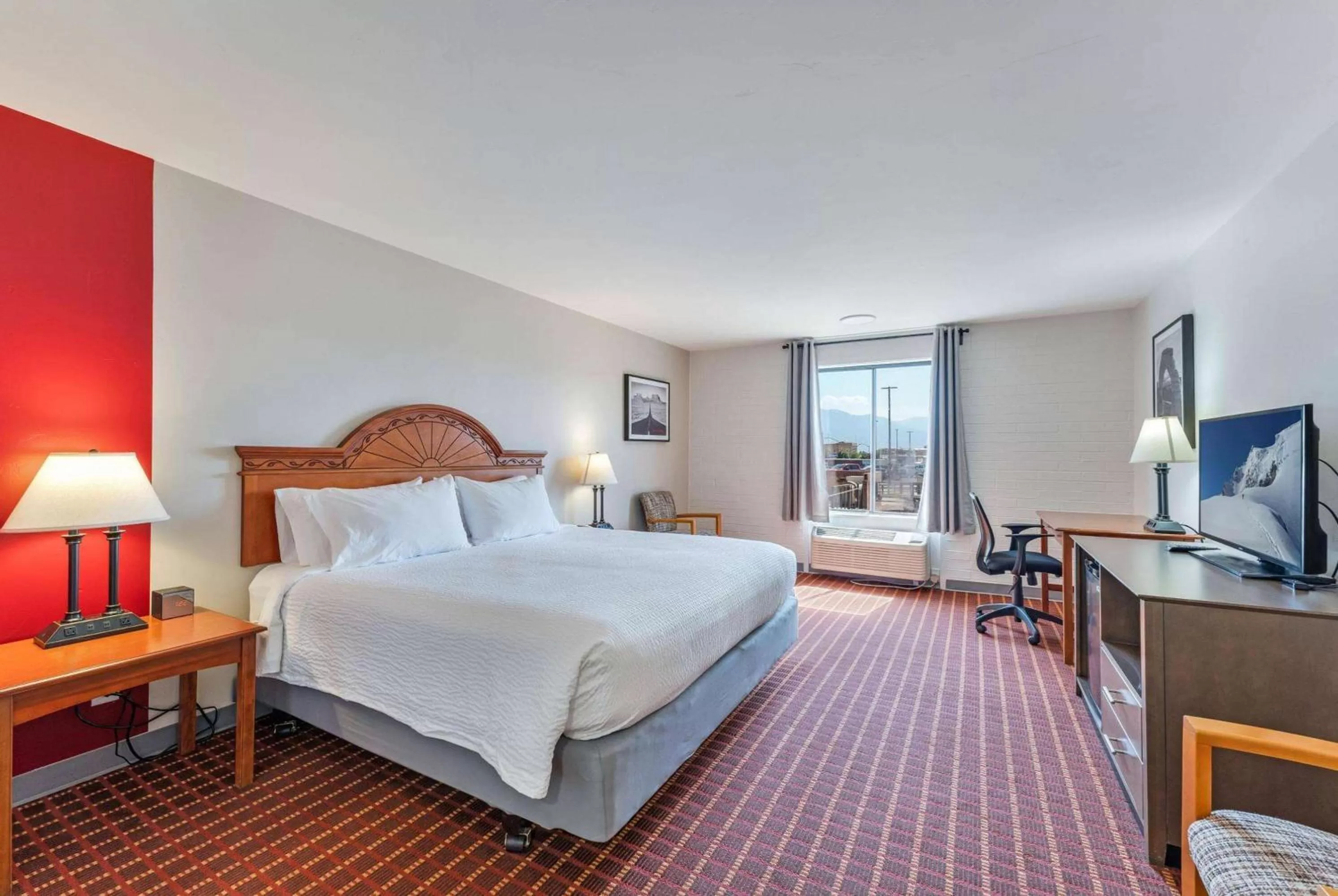 King Room - Mobility Access/Non-Smoking in Ramada by Wyndham Richfield UT I-70