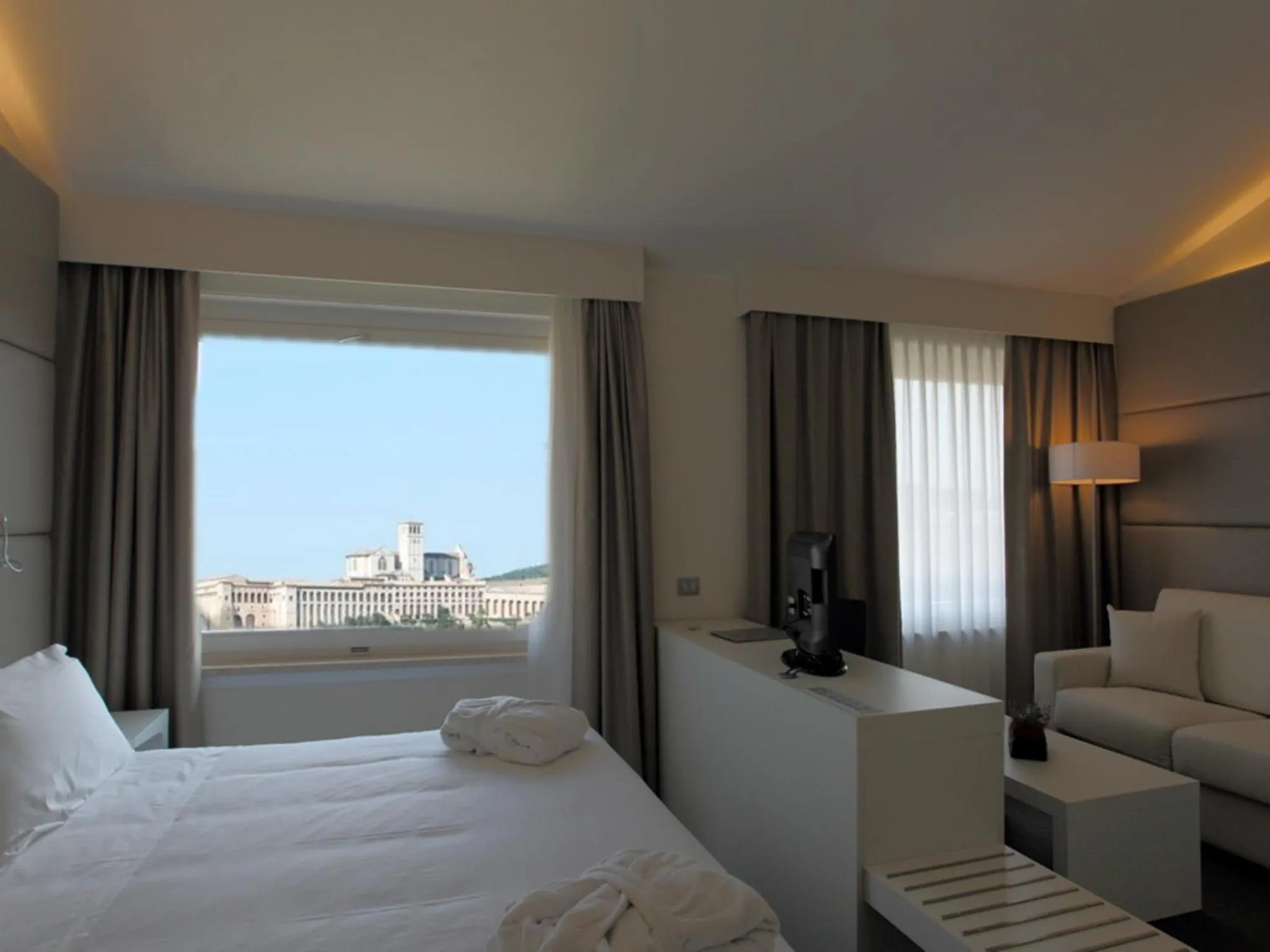 Junior Suite with City View in TH Assisi - Hotel Cenacolo
