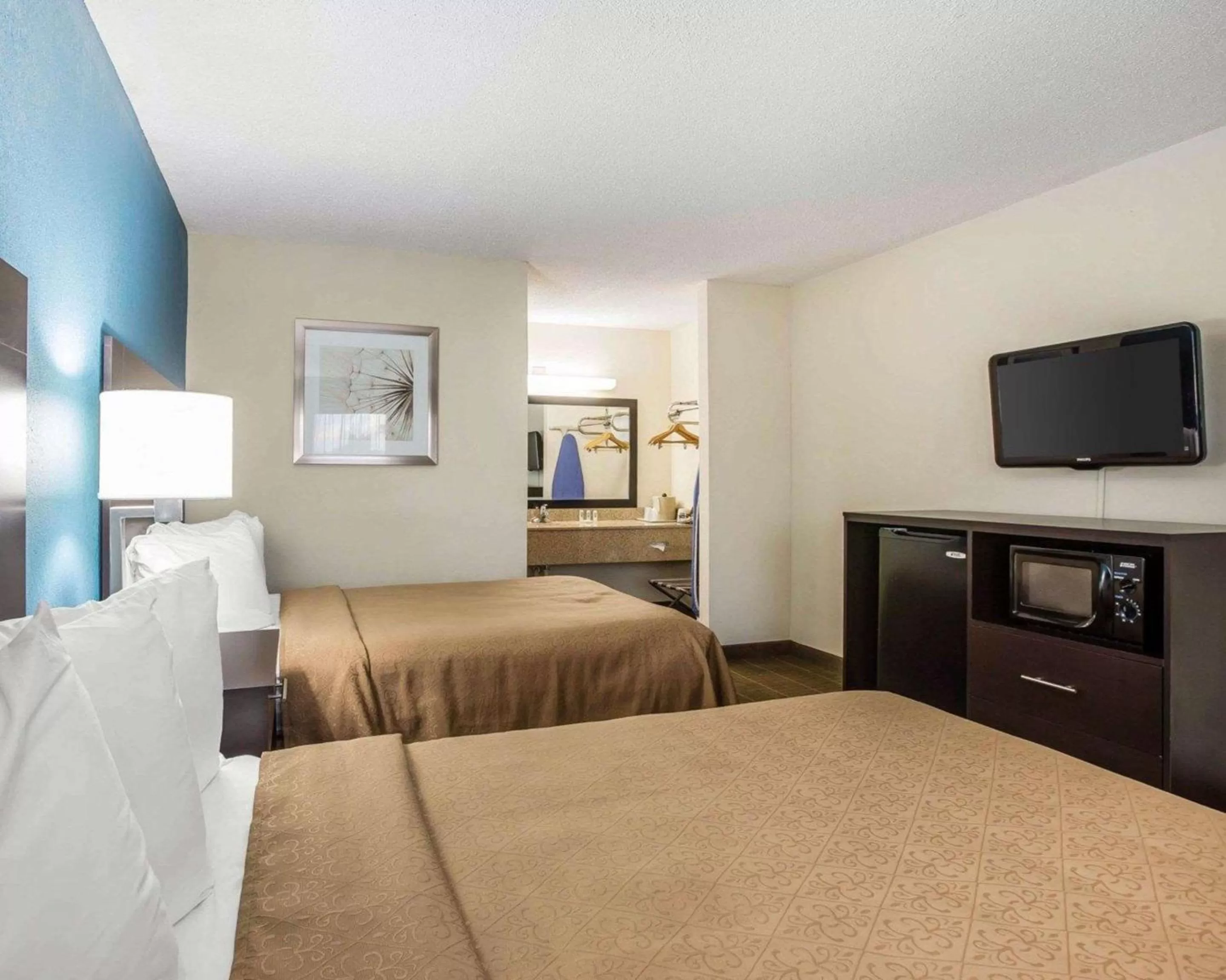 Double Room with Two Double Beds - Non-Smoking in Quality Inn Macon West