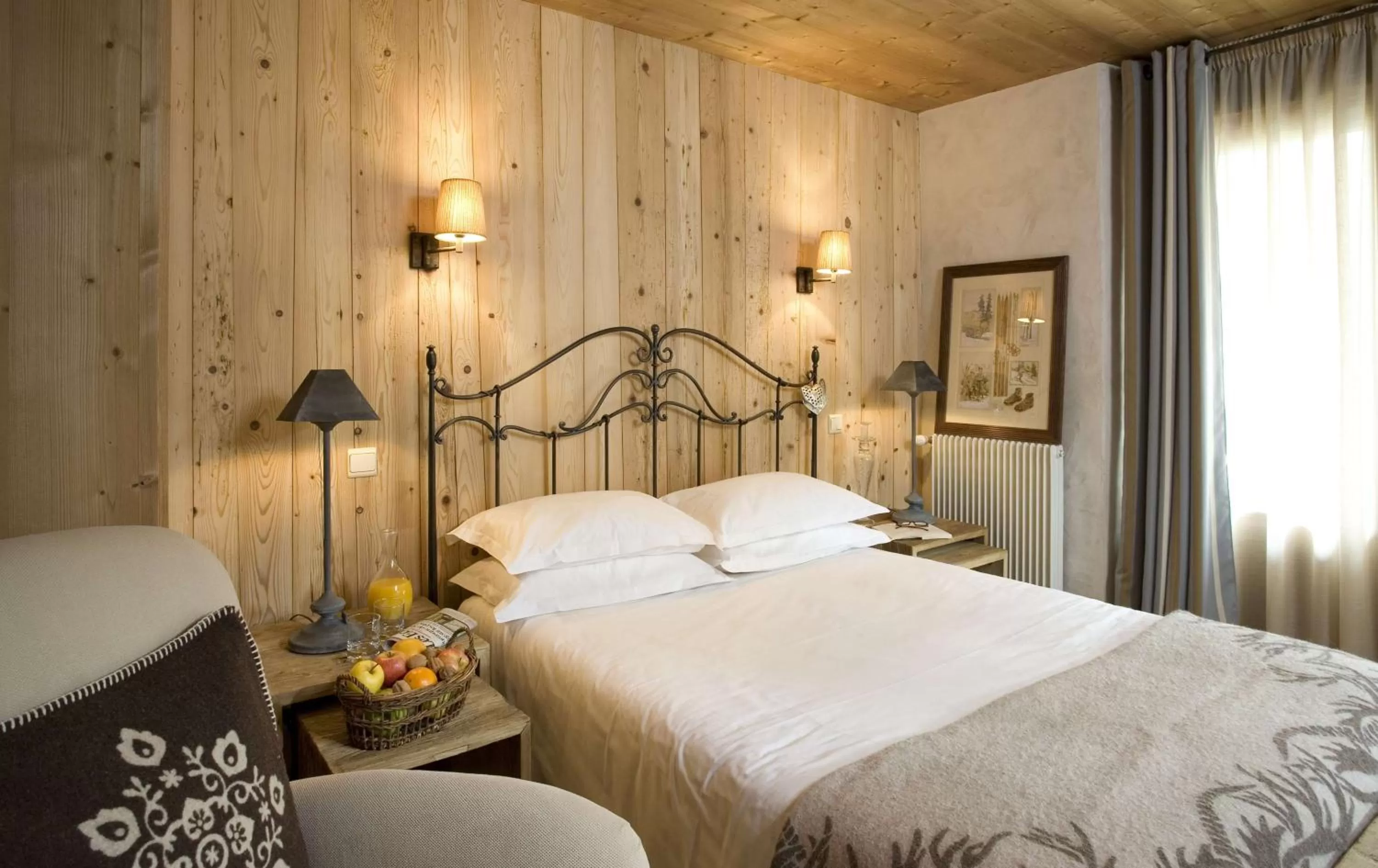 Chalet Alice Room with Mountain View in Best Western Chalet les Saytels