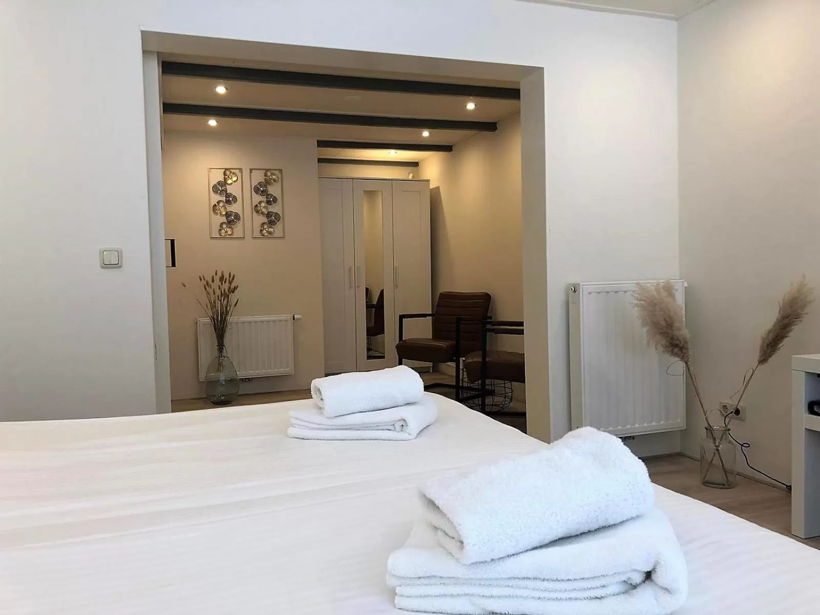 Twin Room with Bathroom in Hotel-Restaurant De Walvisvaarder