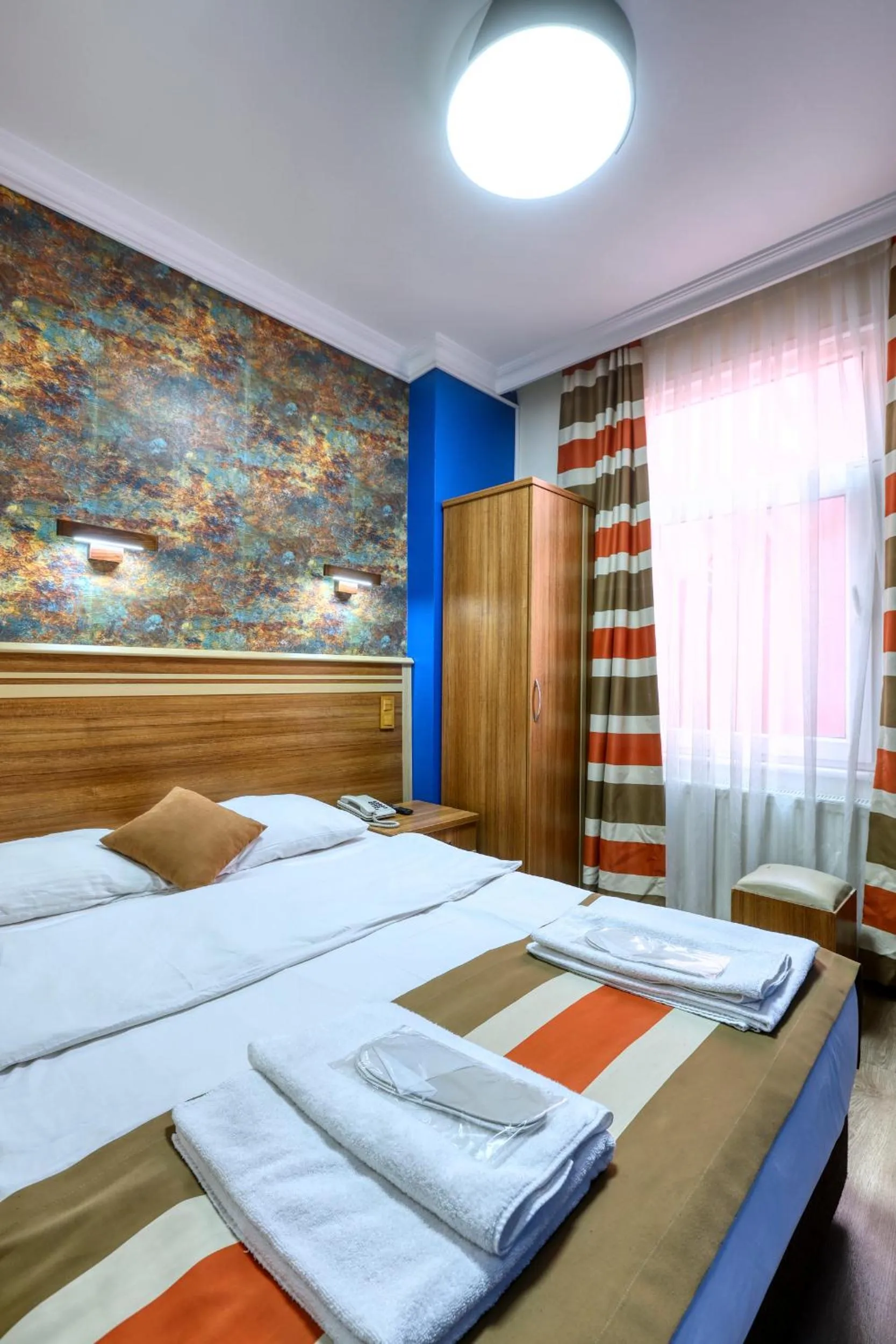 Large Single Room in Fors Hotel