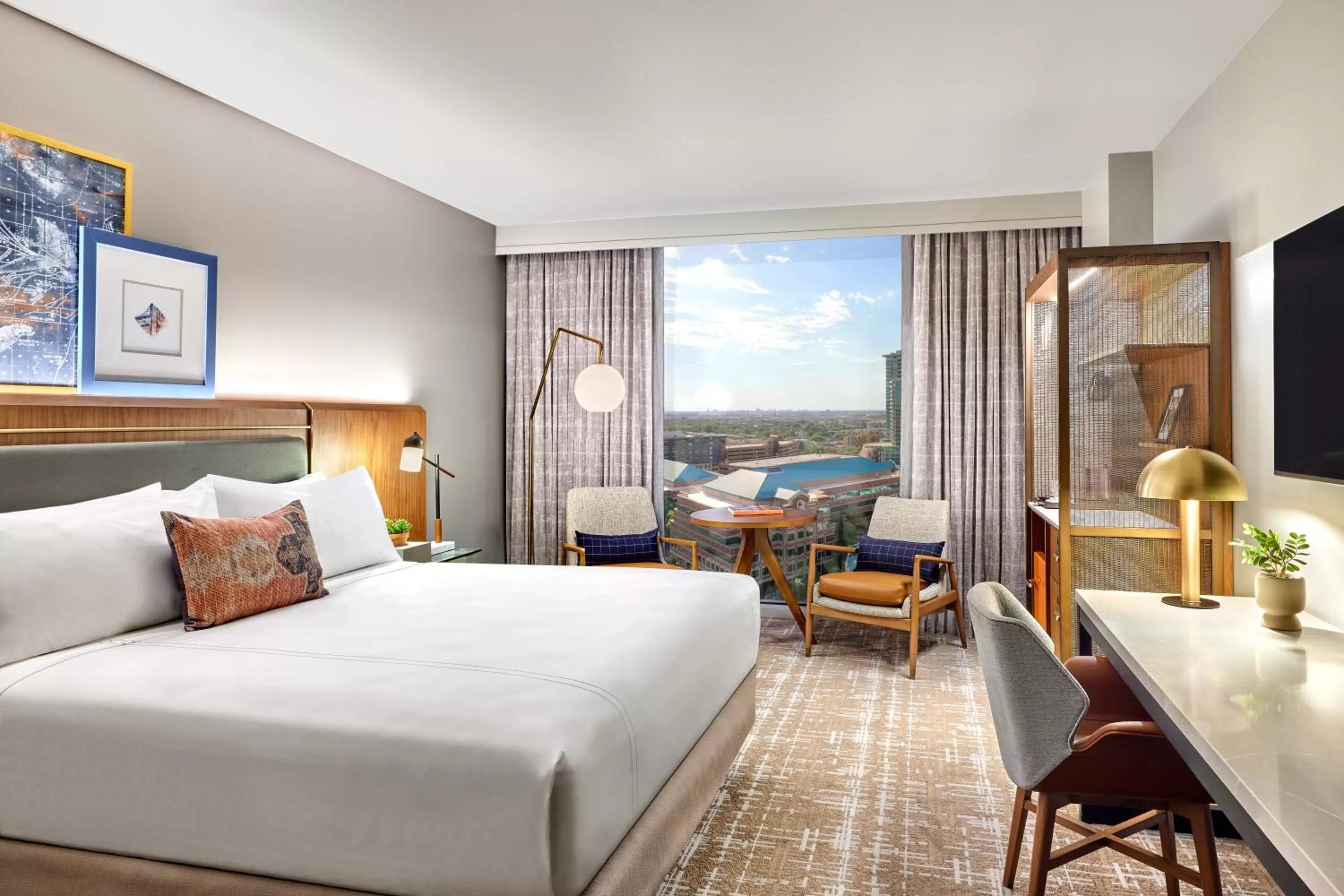 Premier Room 1 King Bed in Omni Tempe Hotel at ASU