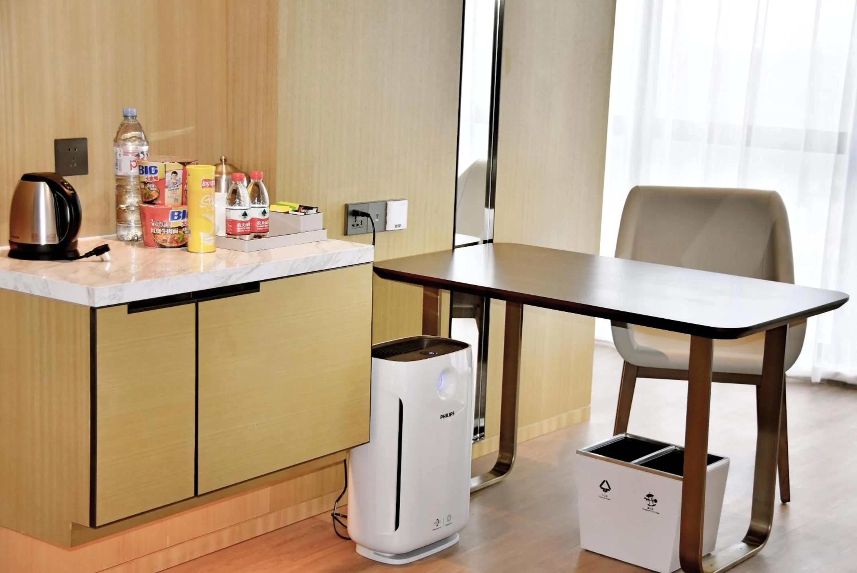 Deluxe King Room in Wyndham Shanghai Pudong