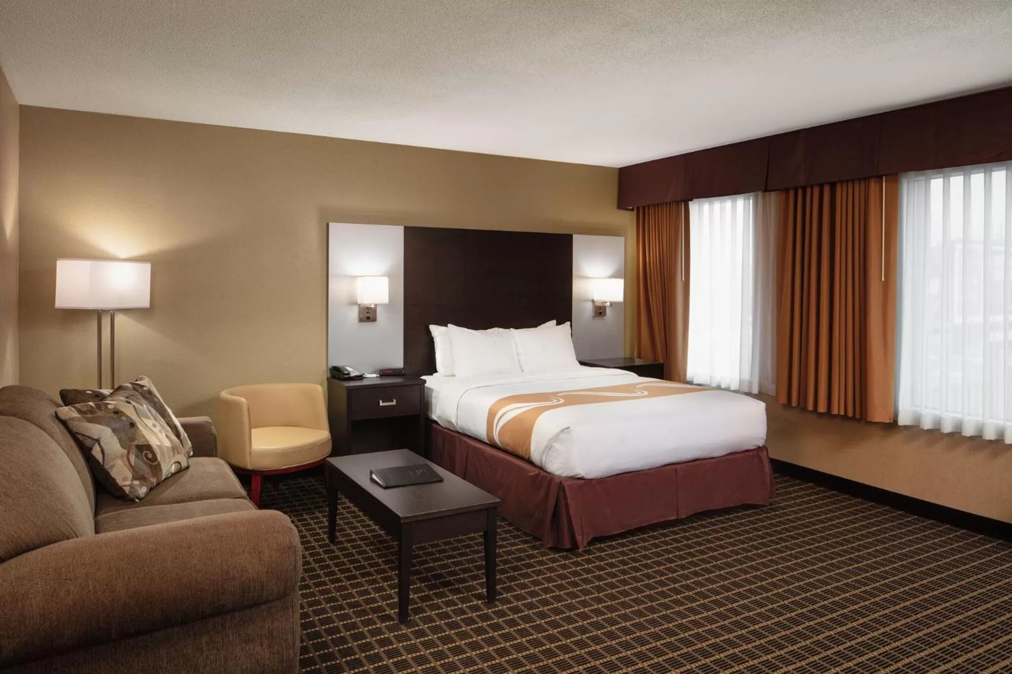 King Suite - Accessible/Non-Smoking in Quality Inn & Suites Windsor - Downtown