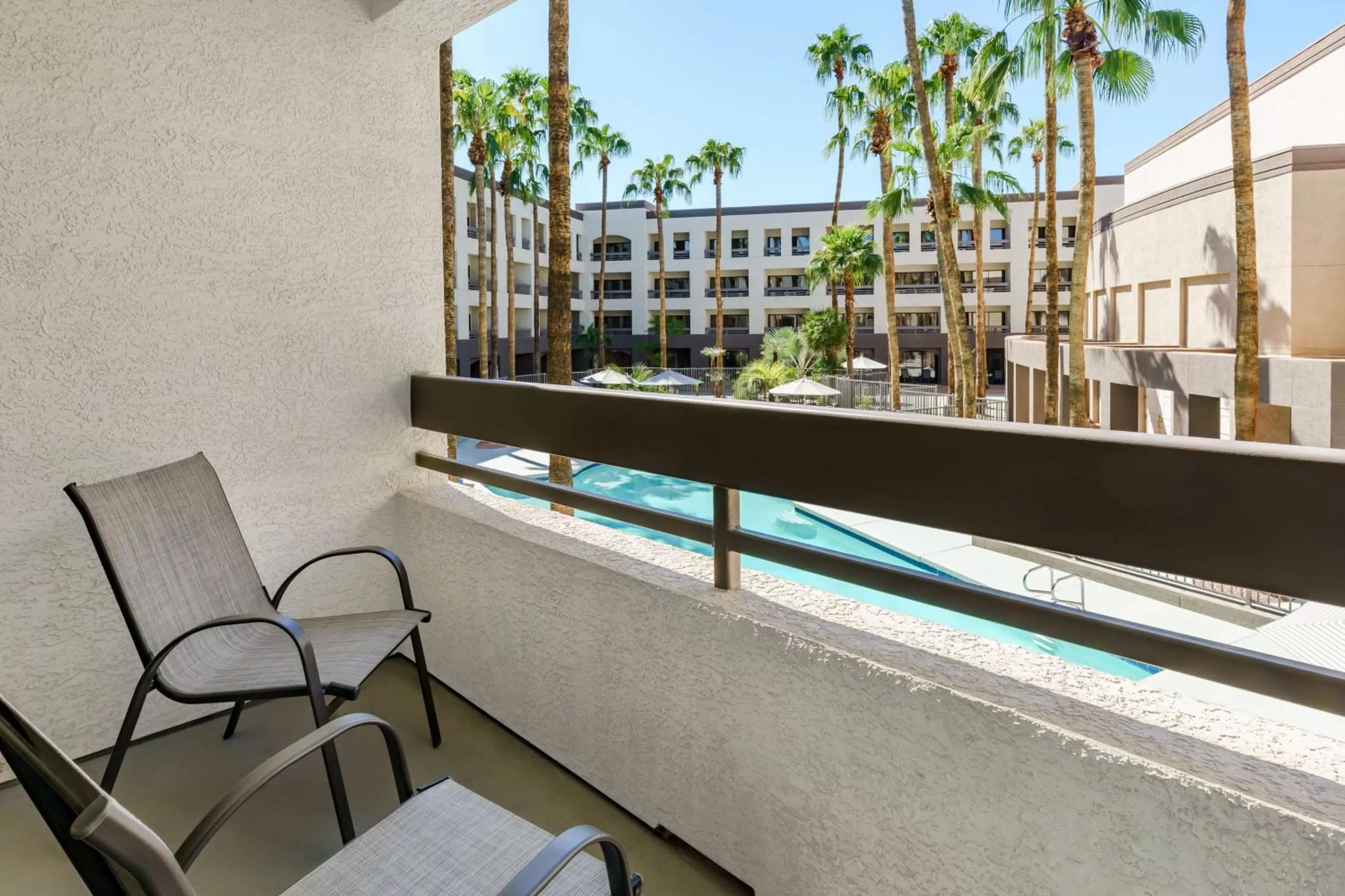 Standard Queen Room with Two Queen Beds in Hilton Phoenix Airport