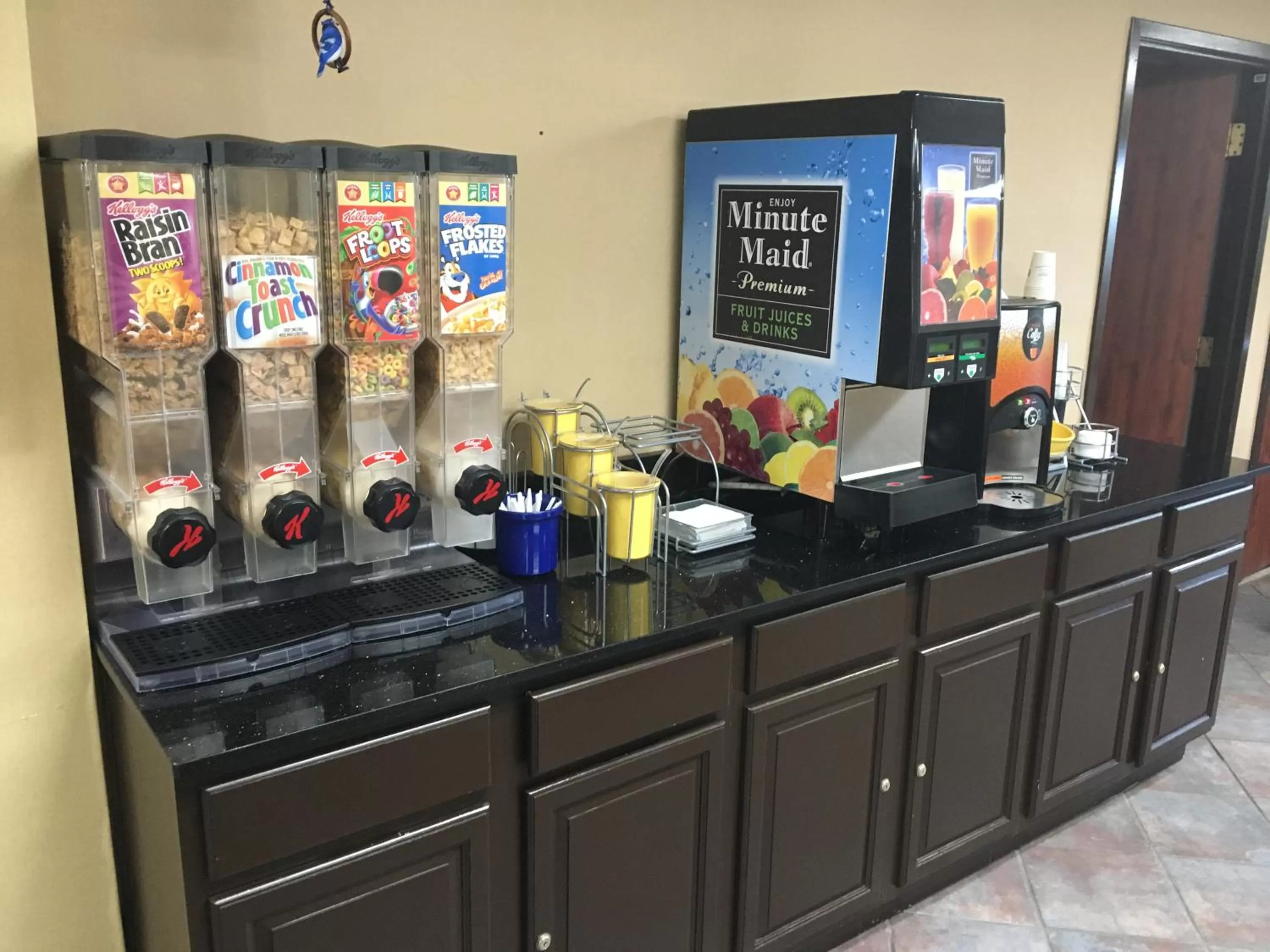 Days Inn By Wyndham Phenix City Near Fort Moore