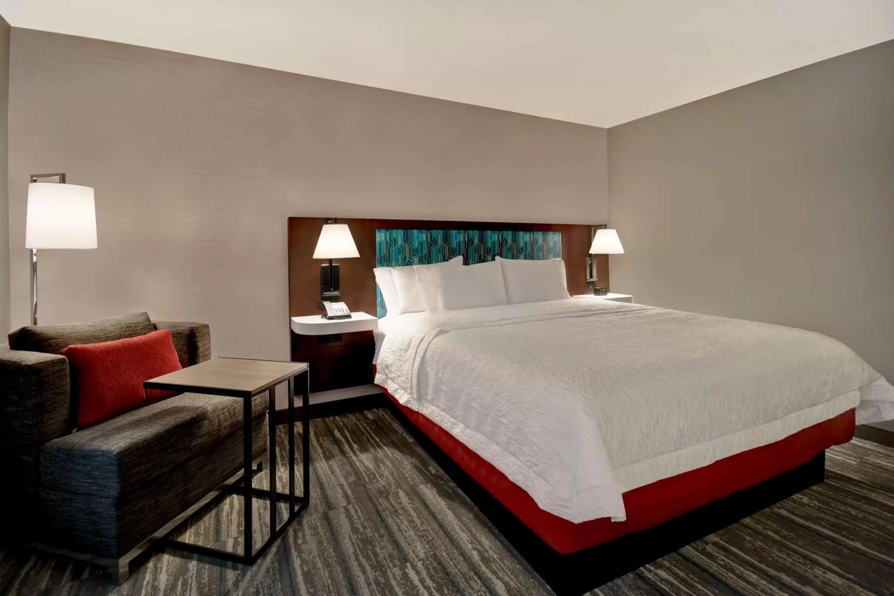 King Room in Hampton Inn Pleasant View