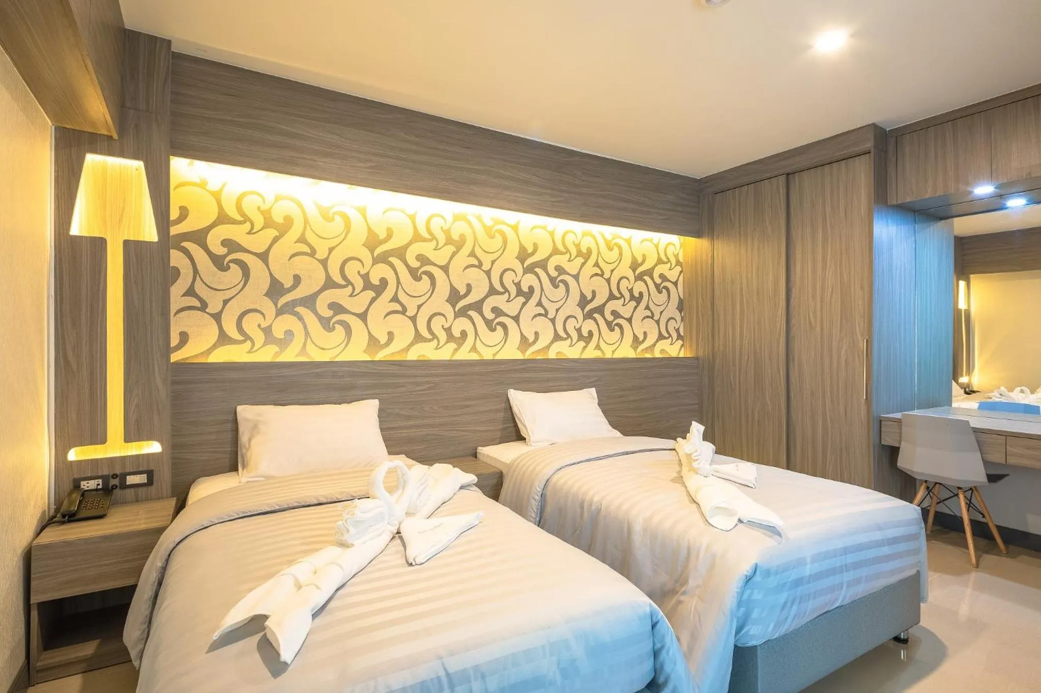 Twin Room with Balcony in Sound@sleep Hotel