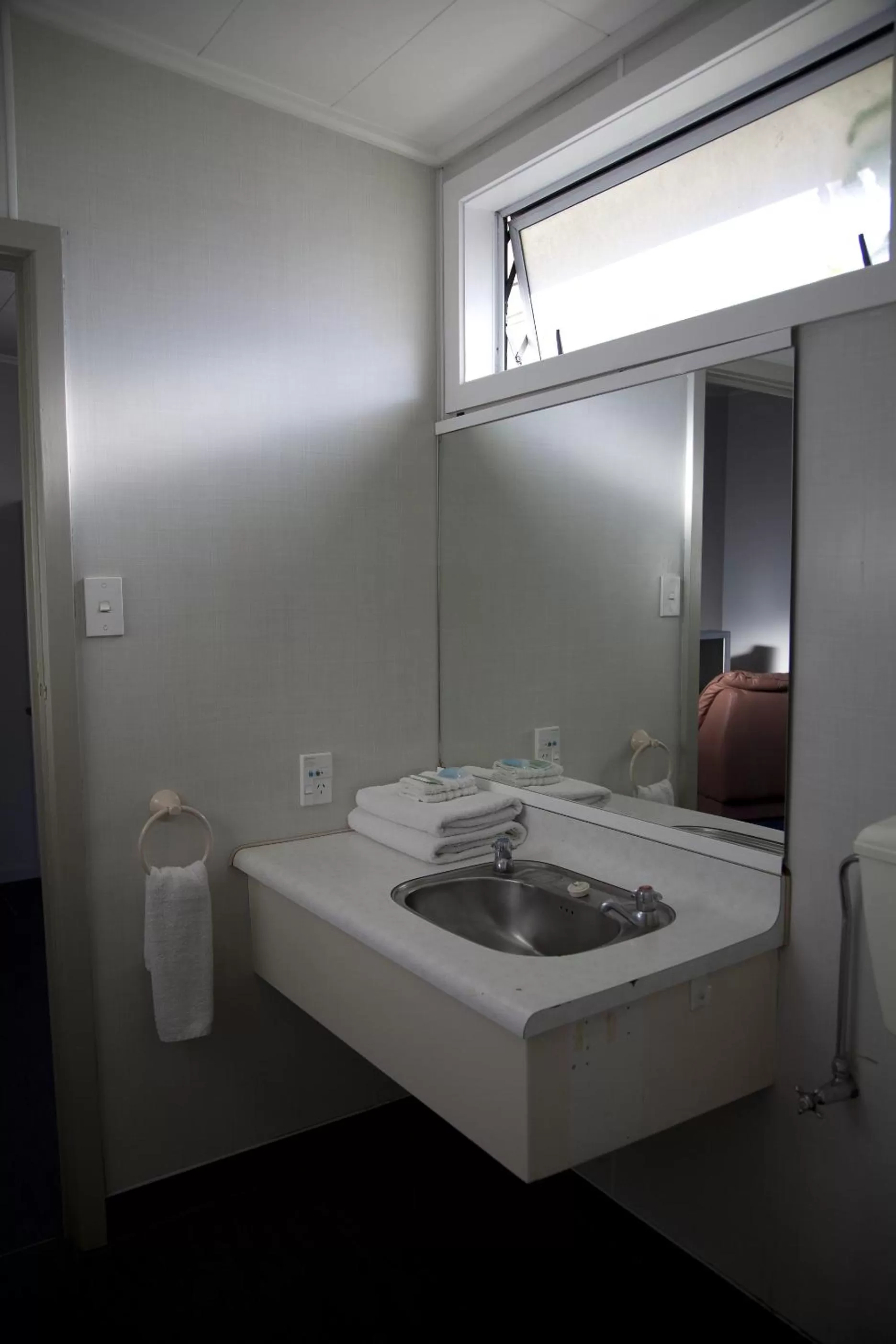 One-Bedroom Family Room in Apple Motor Inn