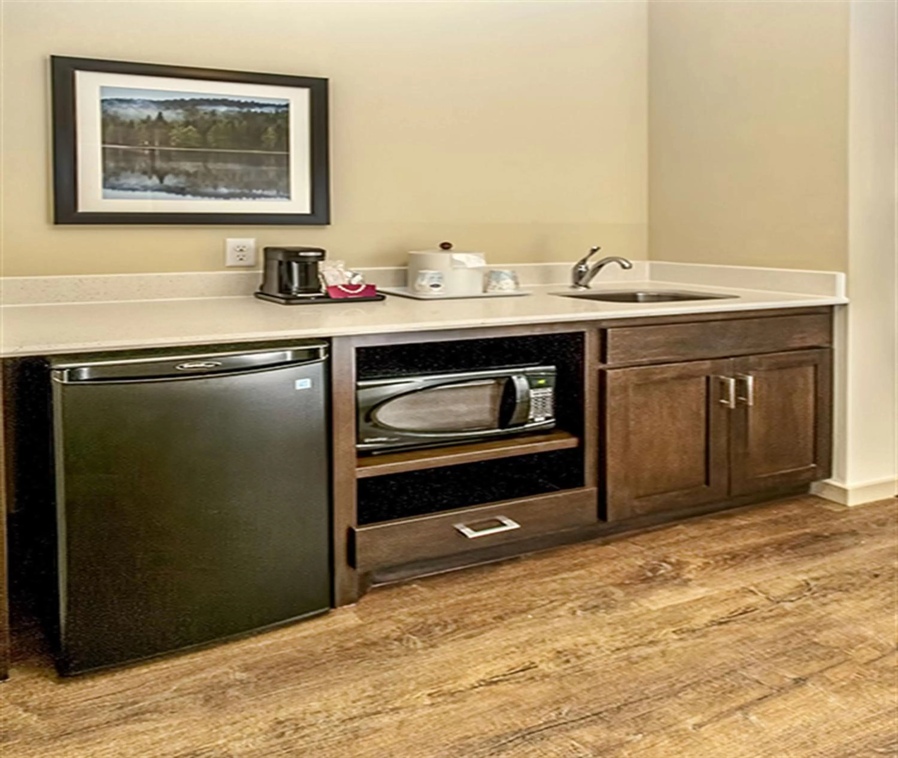 King Room with Sofa Bed - Non-Smoking in Hampton Inn Hibbing