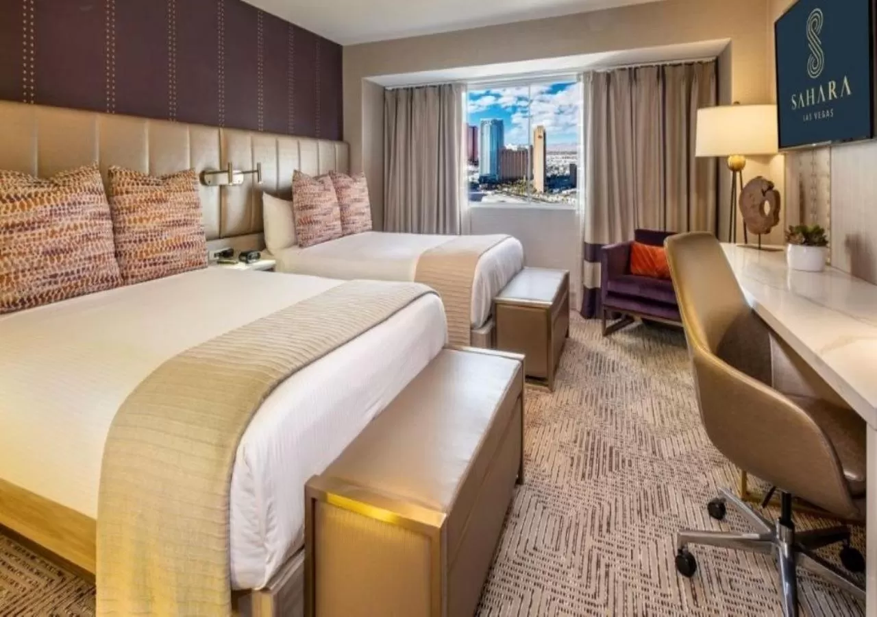 Marra Style Queens Downtown View in SAHARA Las Vegas