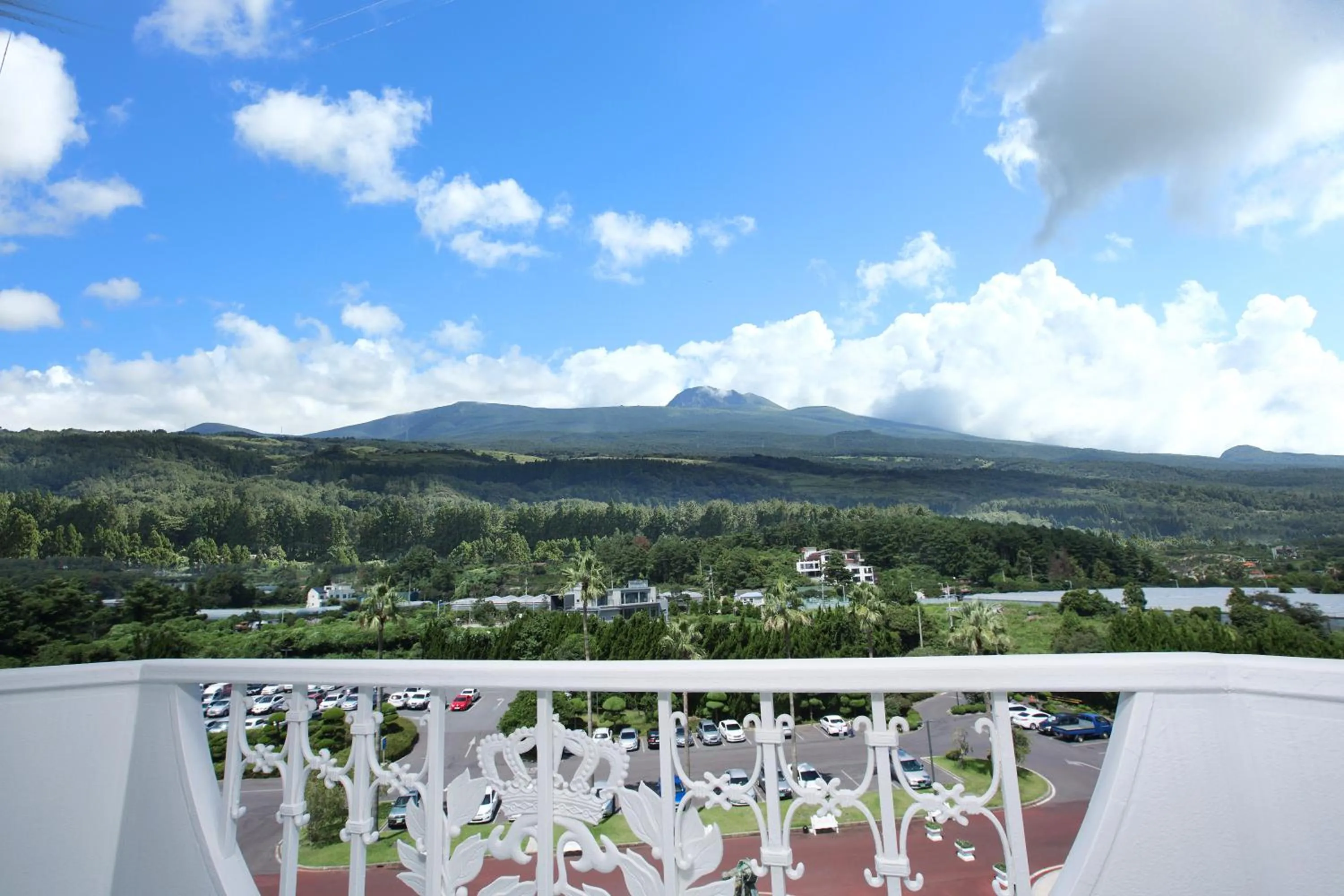 Standard Twin Room in Seogwipo KAL Hotel