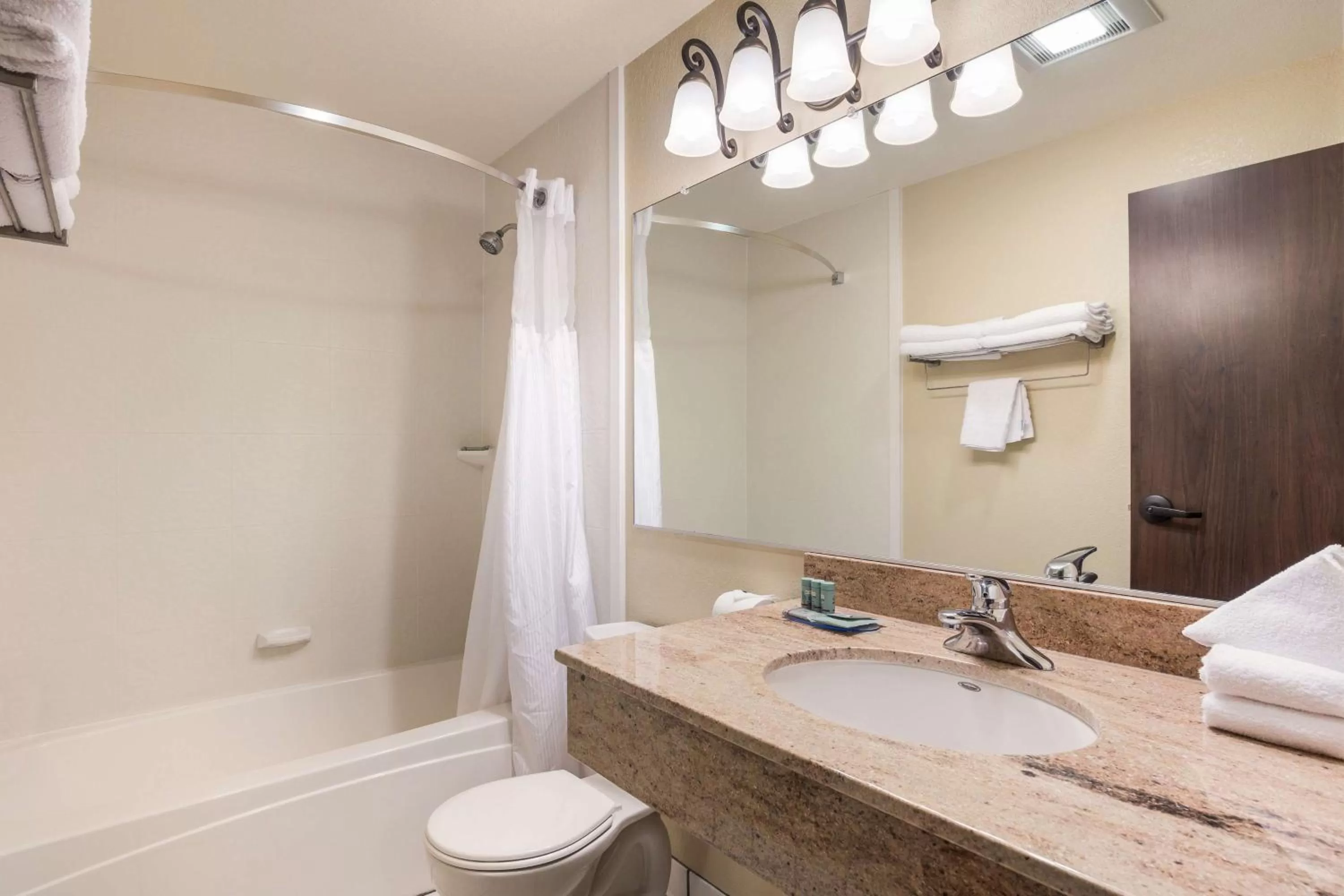 King Suite with Kitchen - Non-Smoking in Best Western Windsor Inn