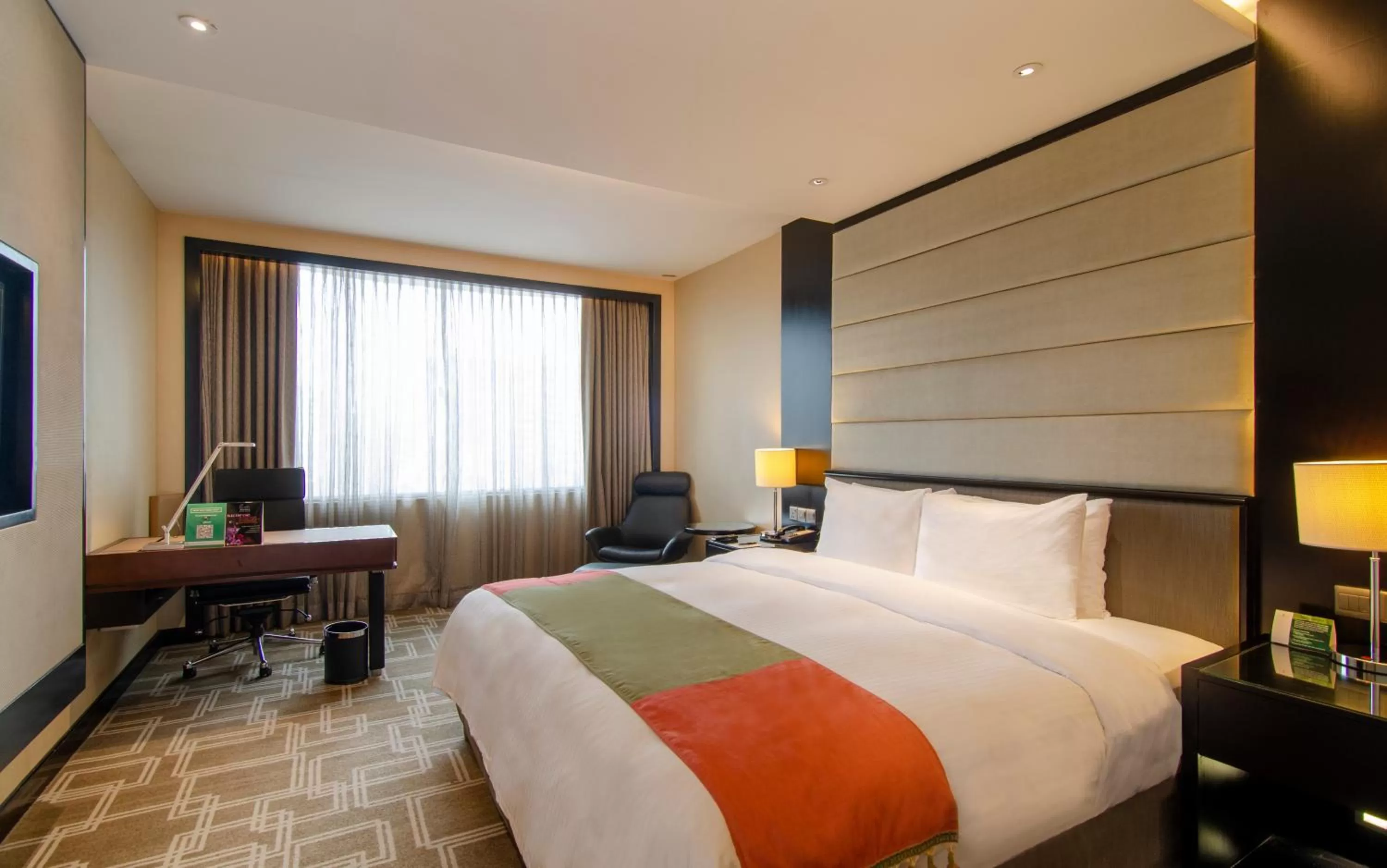 Premier King Room in Pan Pacific Sonargaon Dhaka