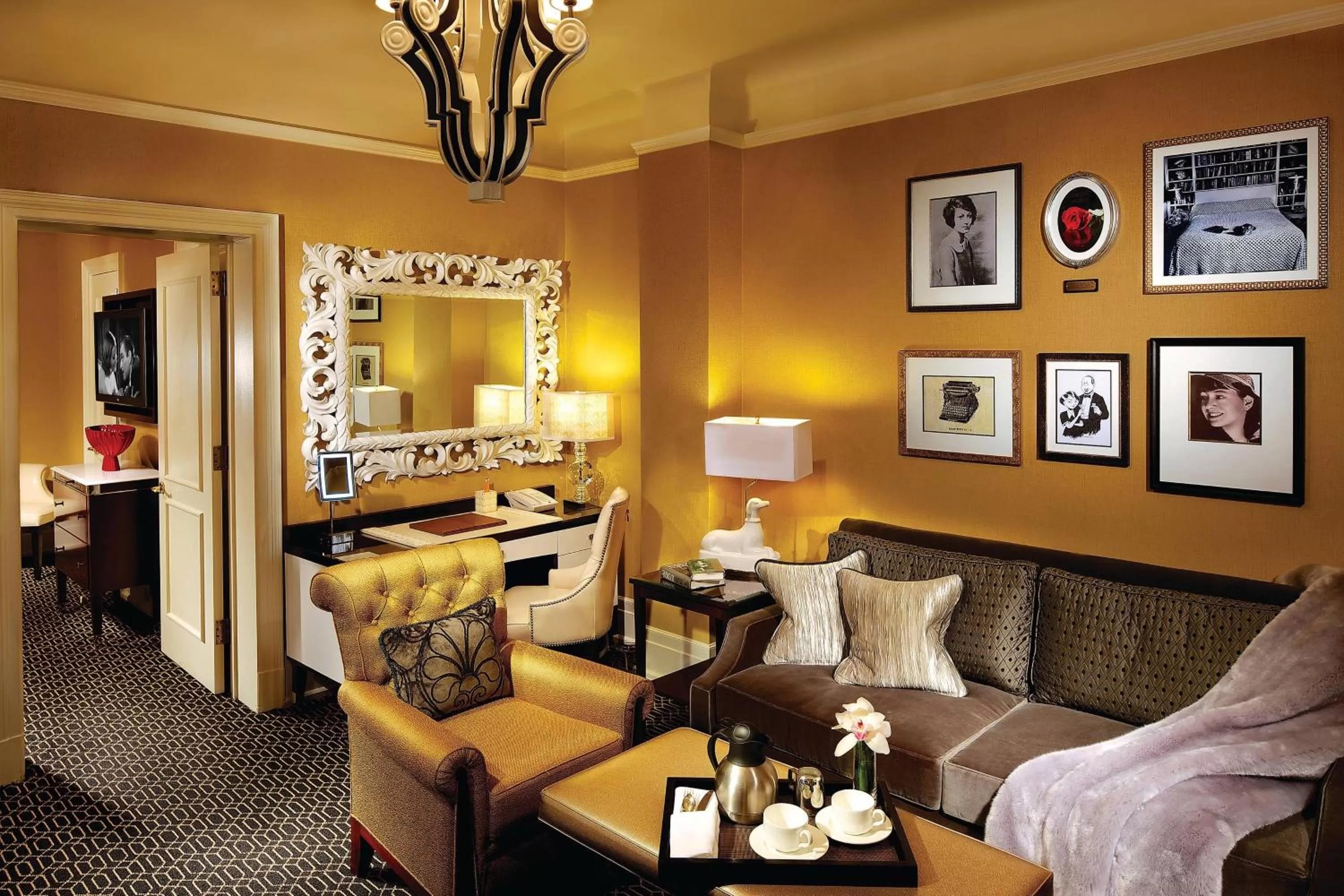 One-Bedroom King Suite with Sofa Bed in The Algonquin Hotel Times Square, Autograph Collection