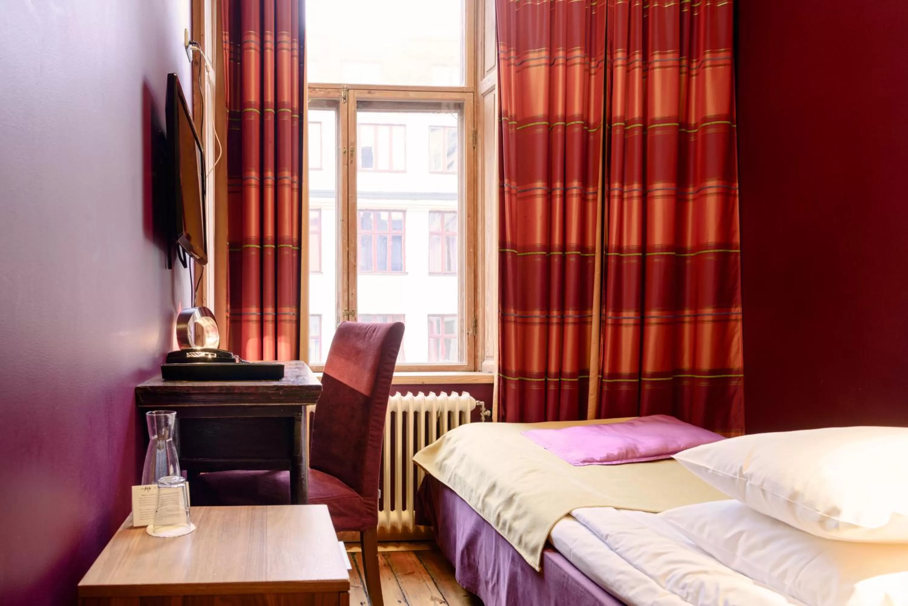 Small Single Room in Hotel Hellsten