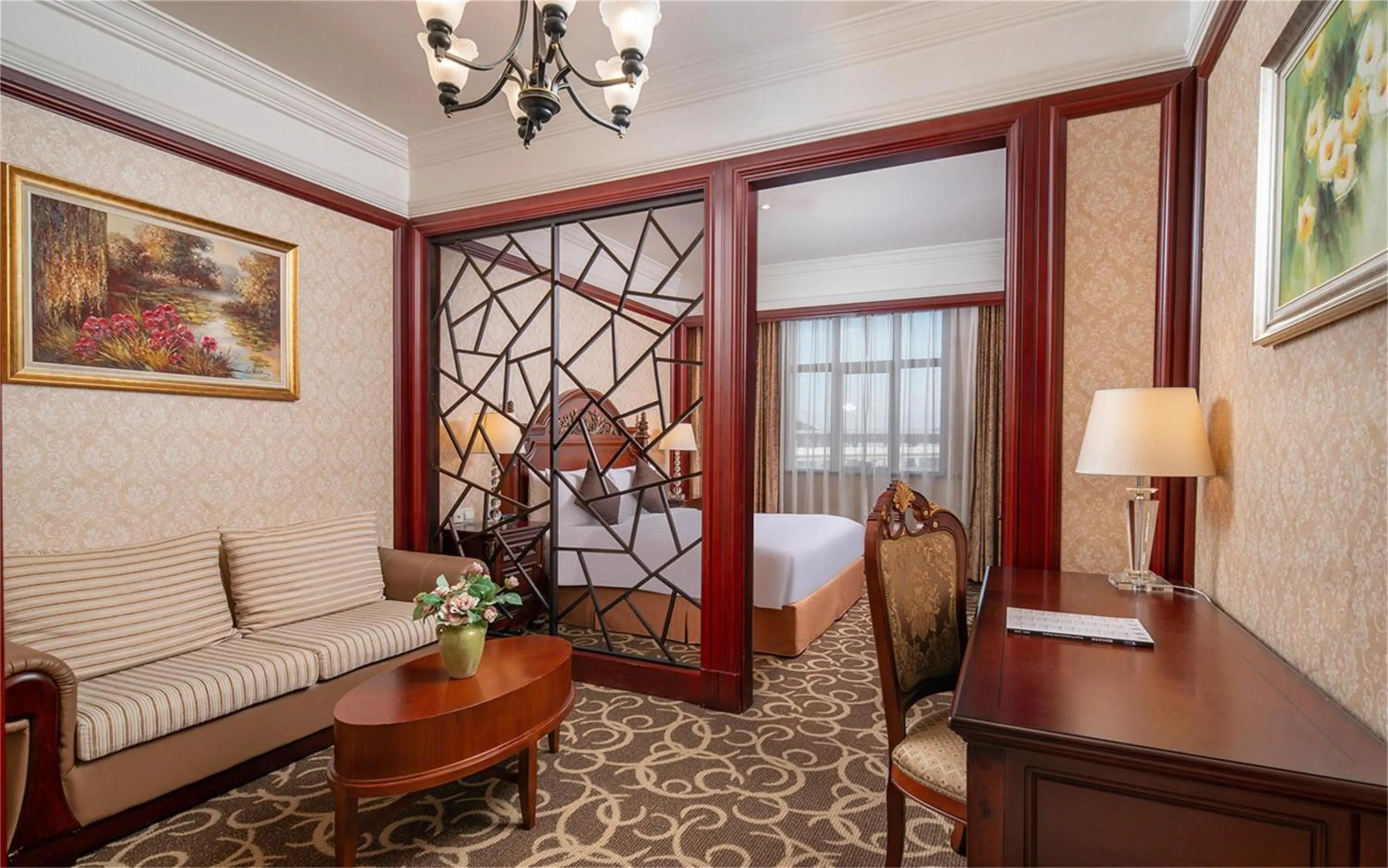 Standard Suite in Wyndham Shanghai Hongqiao-Near NECC