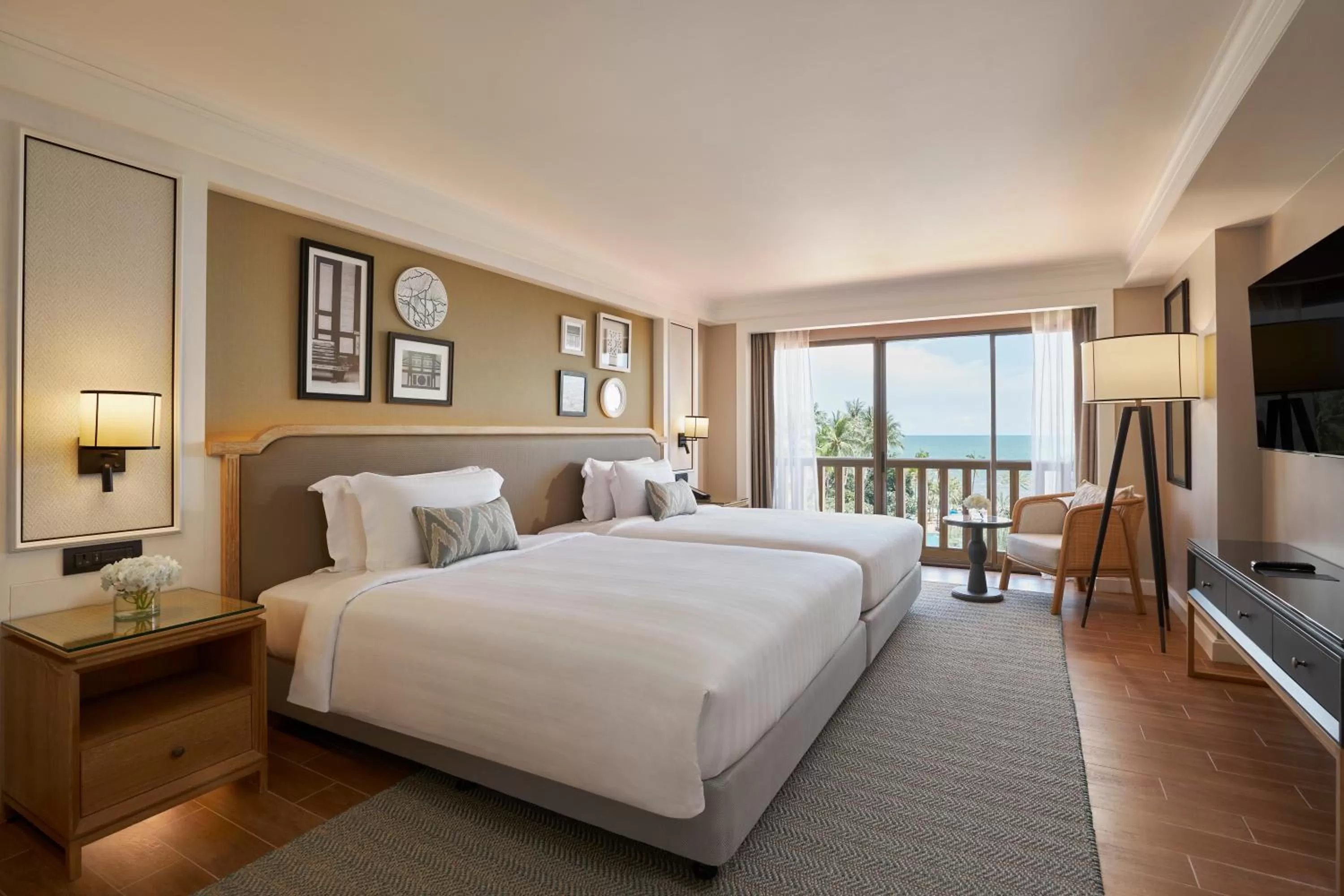 Club Ocean Suite Twin in Dusit Thani Hua Hin