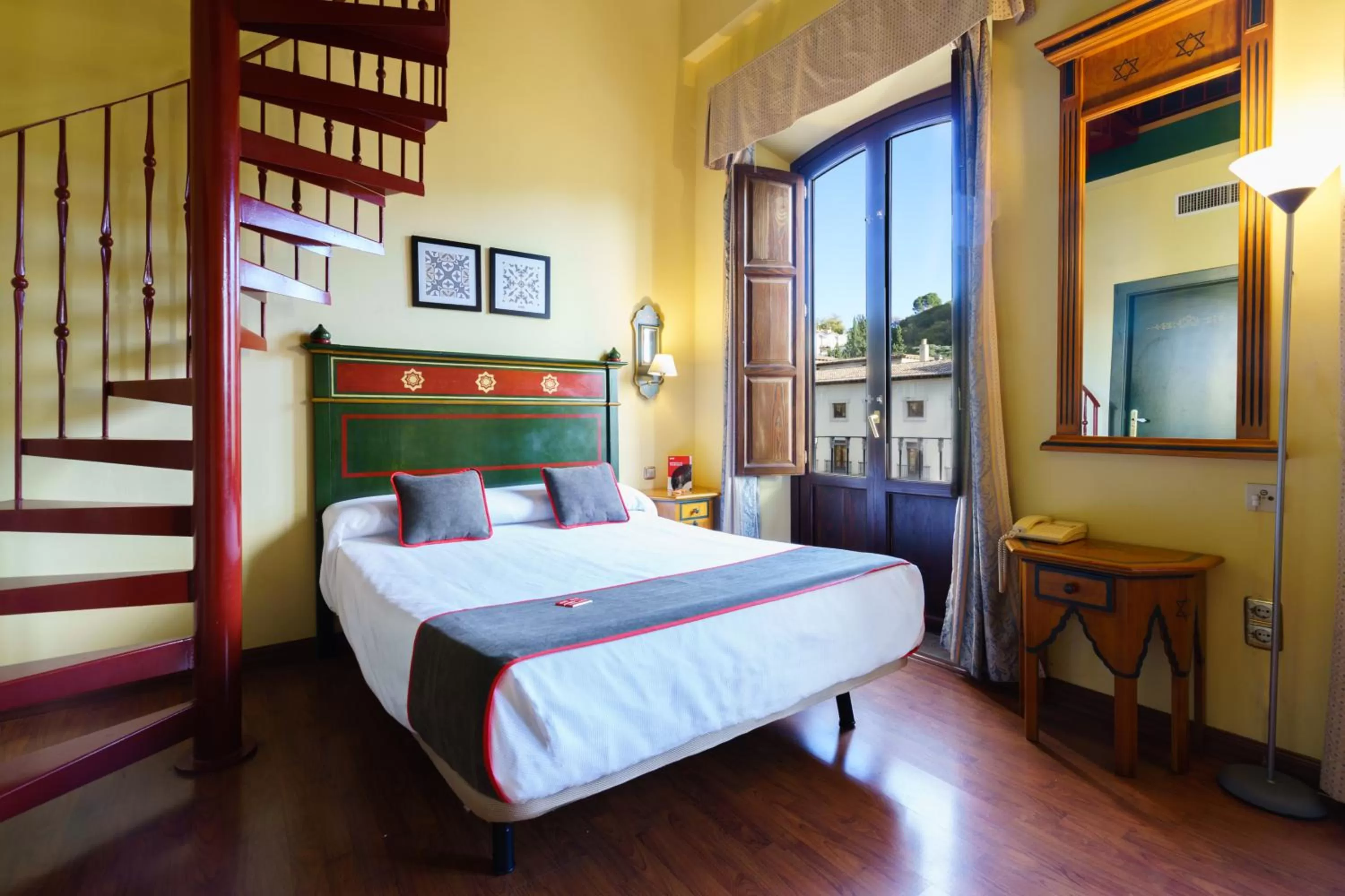 Triple Room in Hotel Plaza Nueva