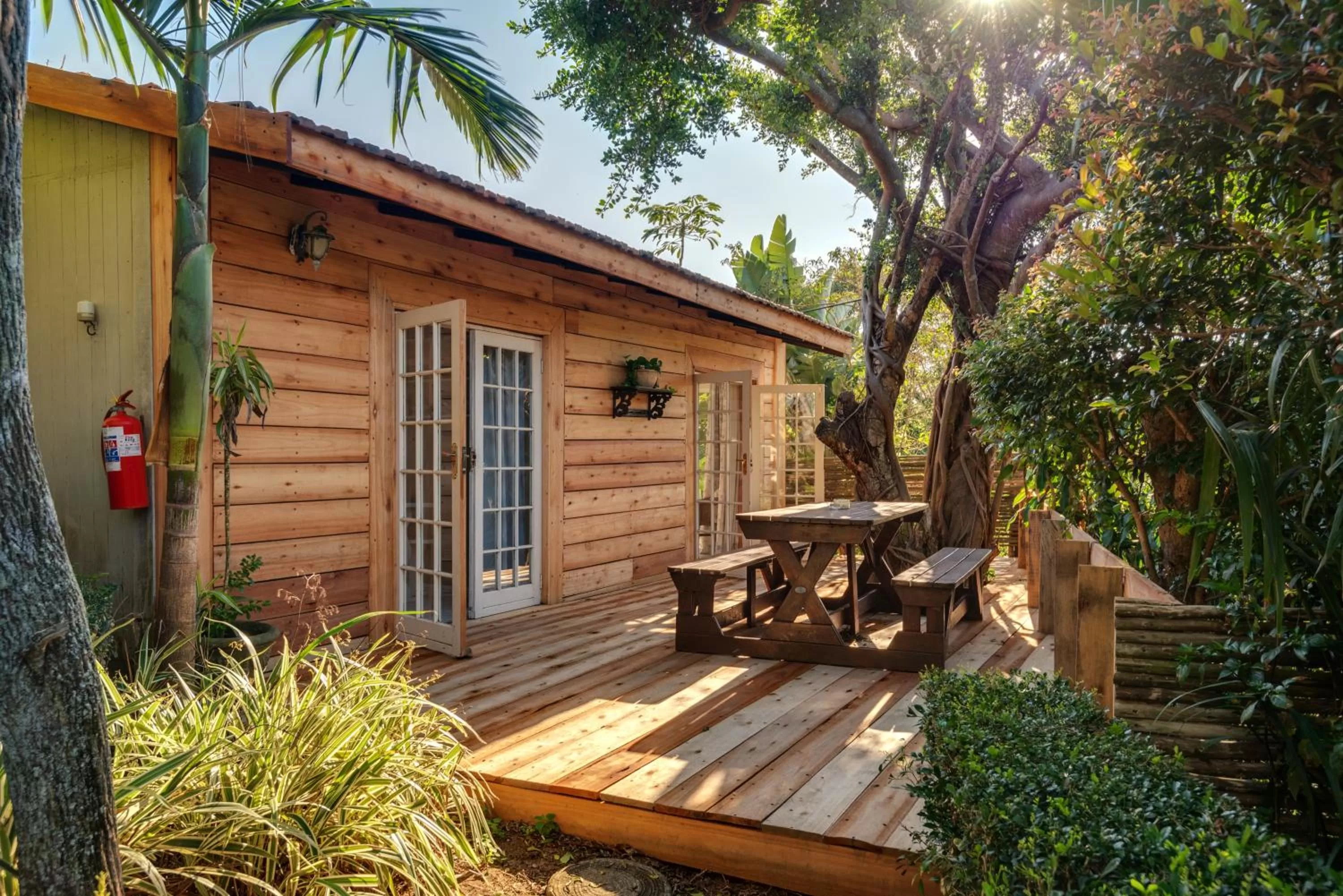 Garden Cottage in Petite Provence B&B