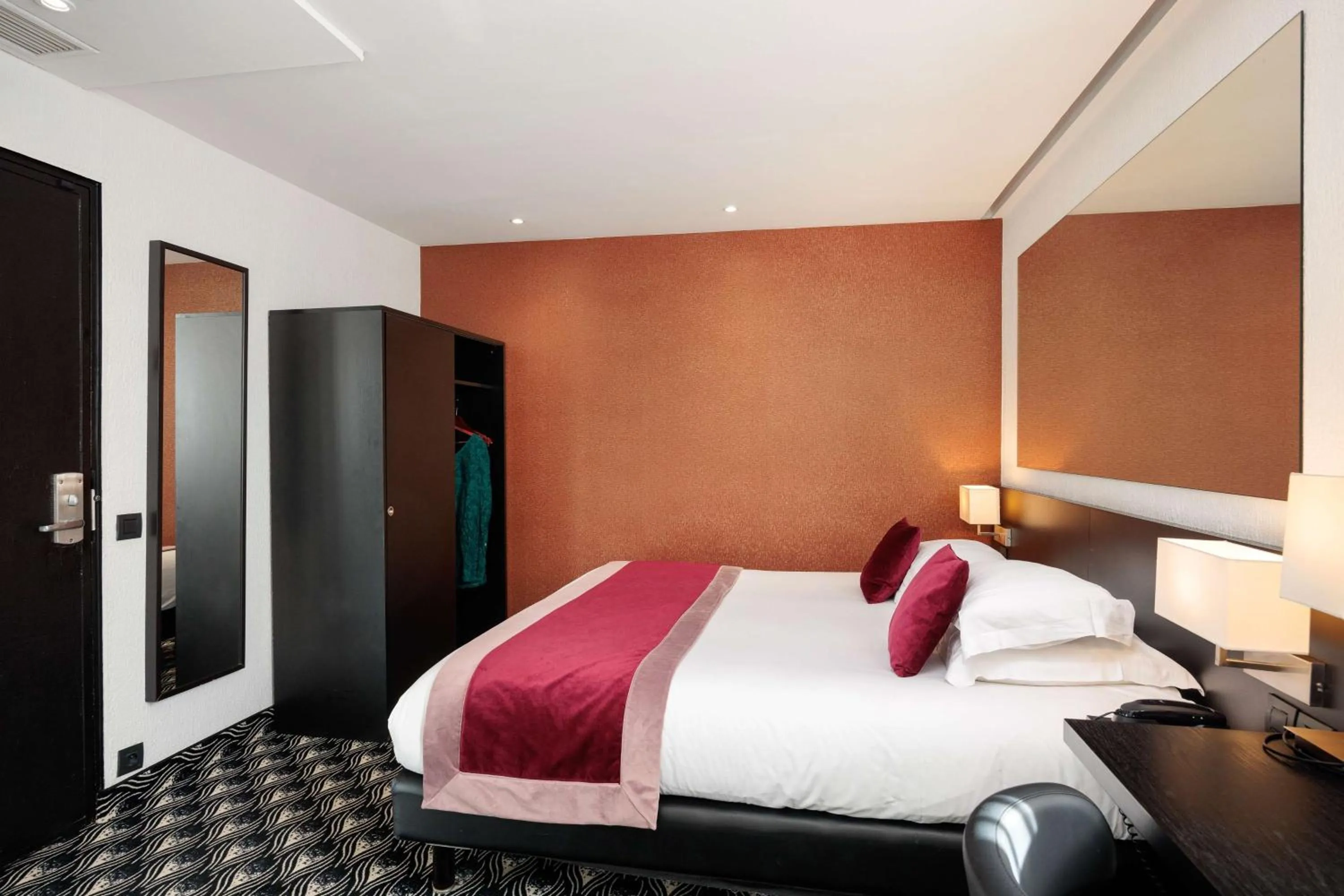 Standard Double Room in Best Western Plus Hôtel Massena Nice