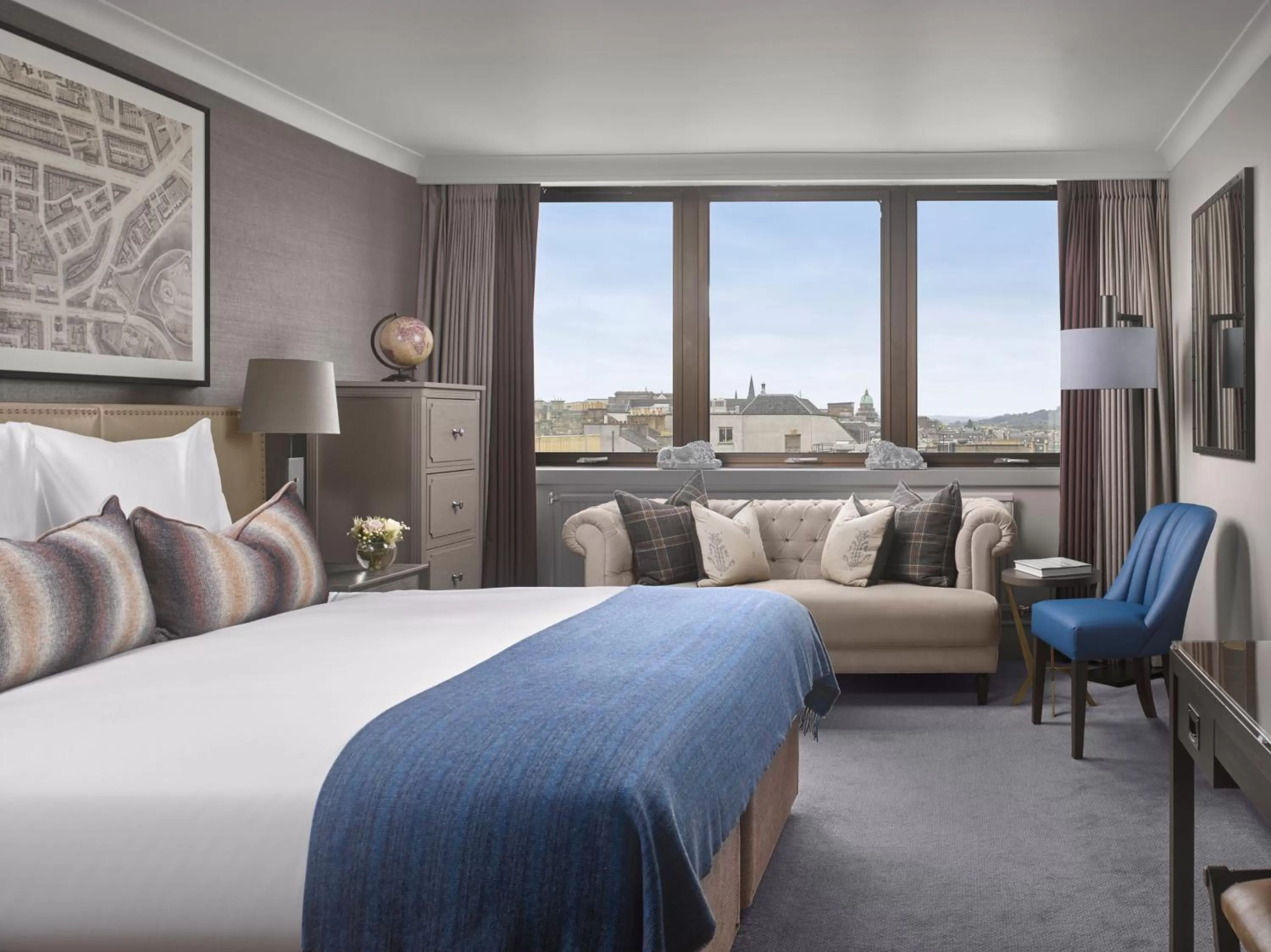 Premium King Room with City View in InterContinental Edinburgh The George by IHG