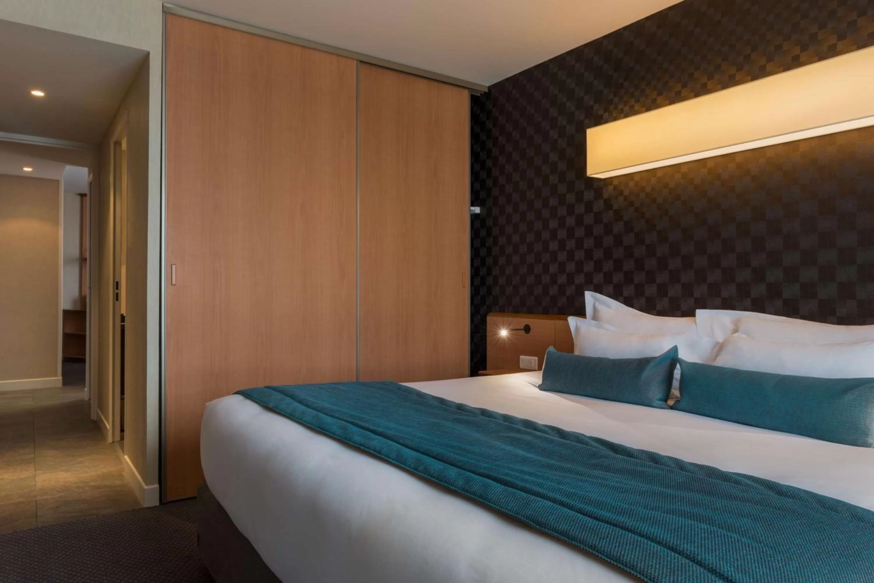 King Suite with Sofa Bed - Non-Smoking in Best Western Plus Paris Saclay