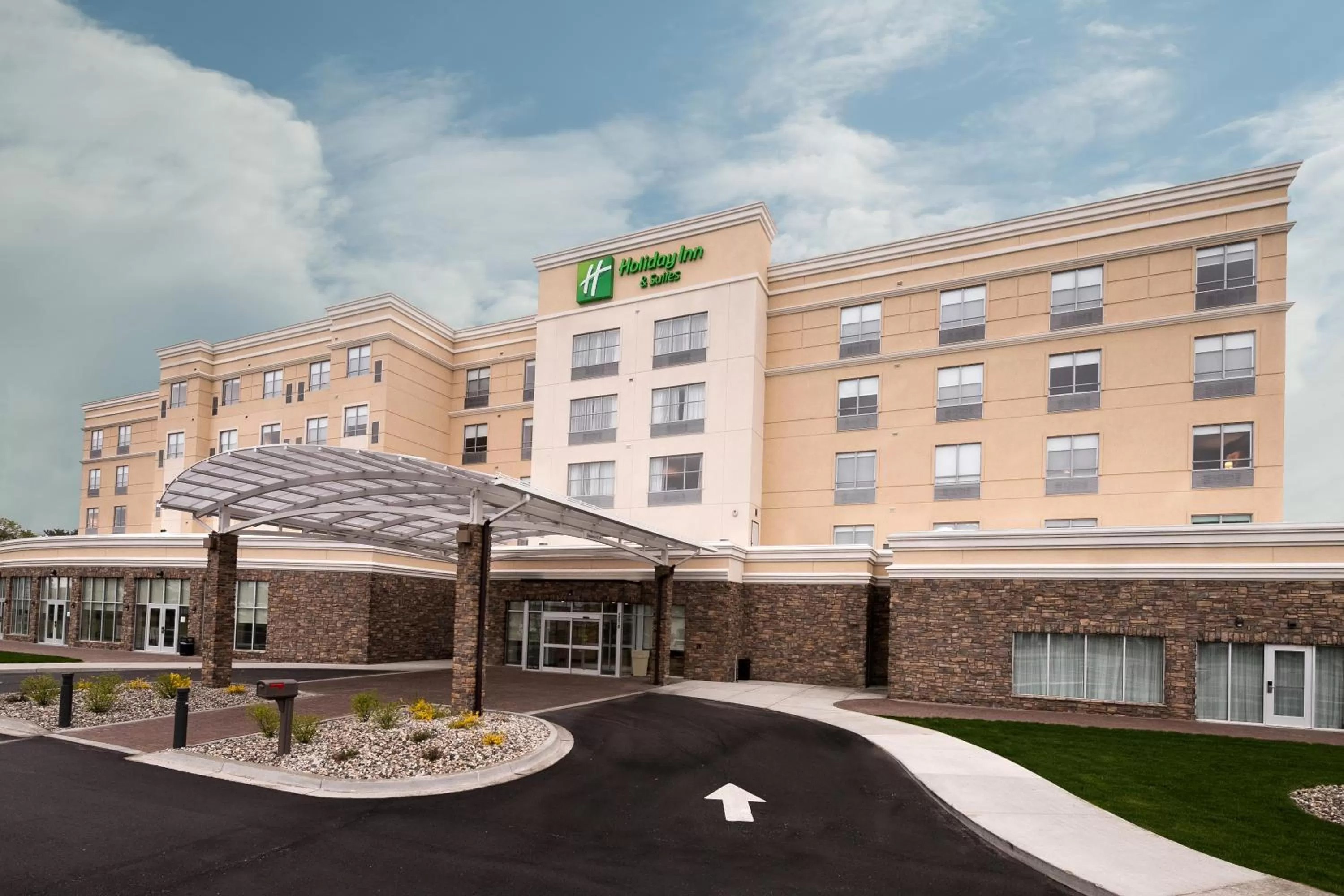 Holiday Inn & Suites Detroit - Troy by IHG