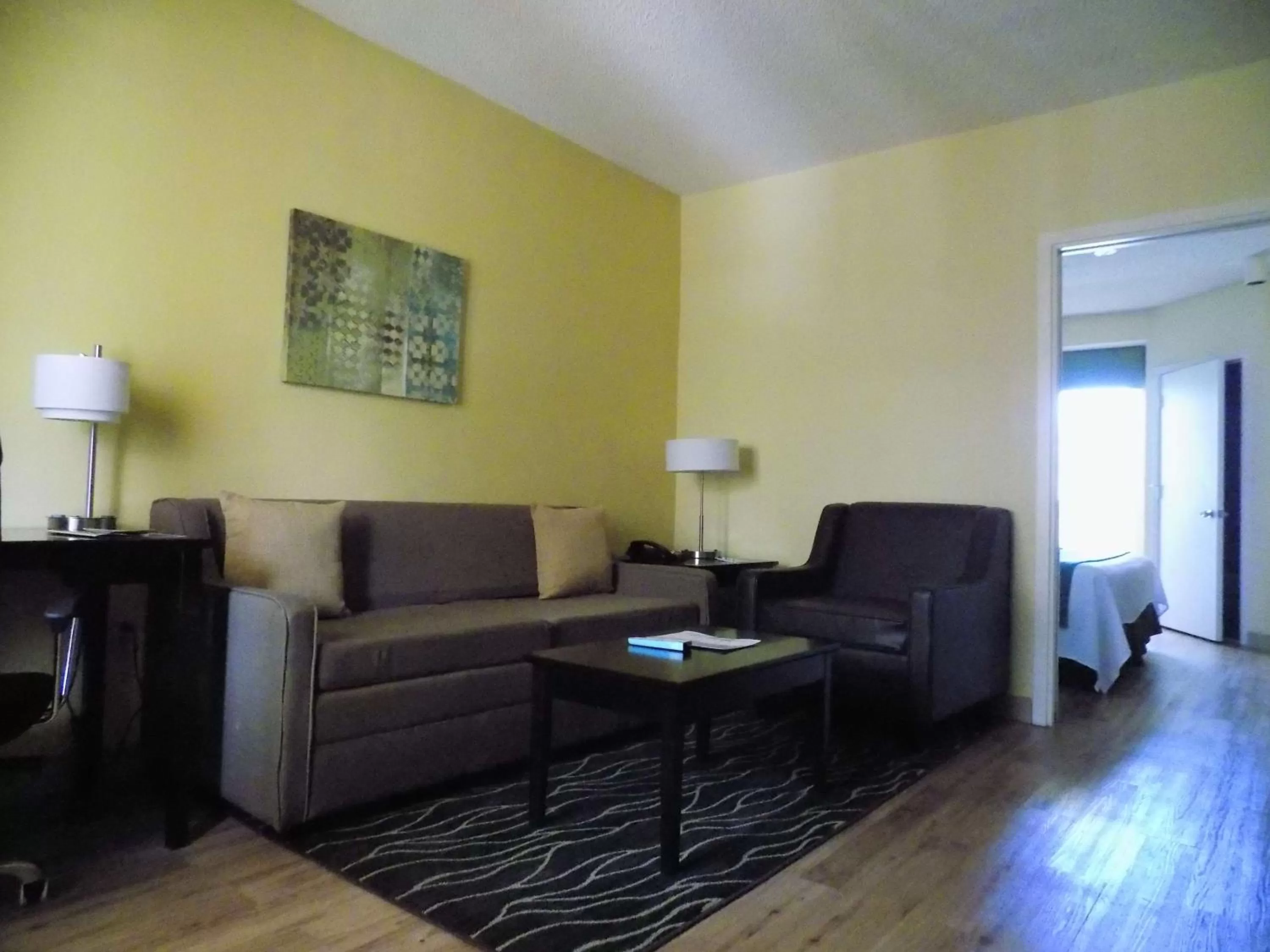 King Suite - Disability Access Roll in Shower in Best Western Plus Deerfield Beach Hotel & Suites