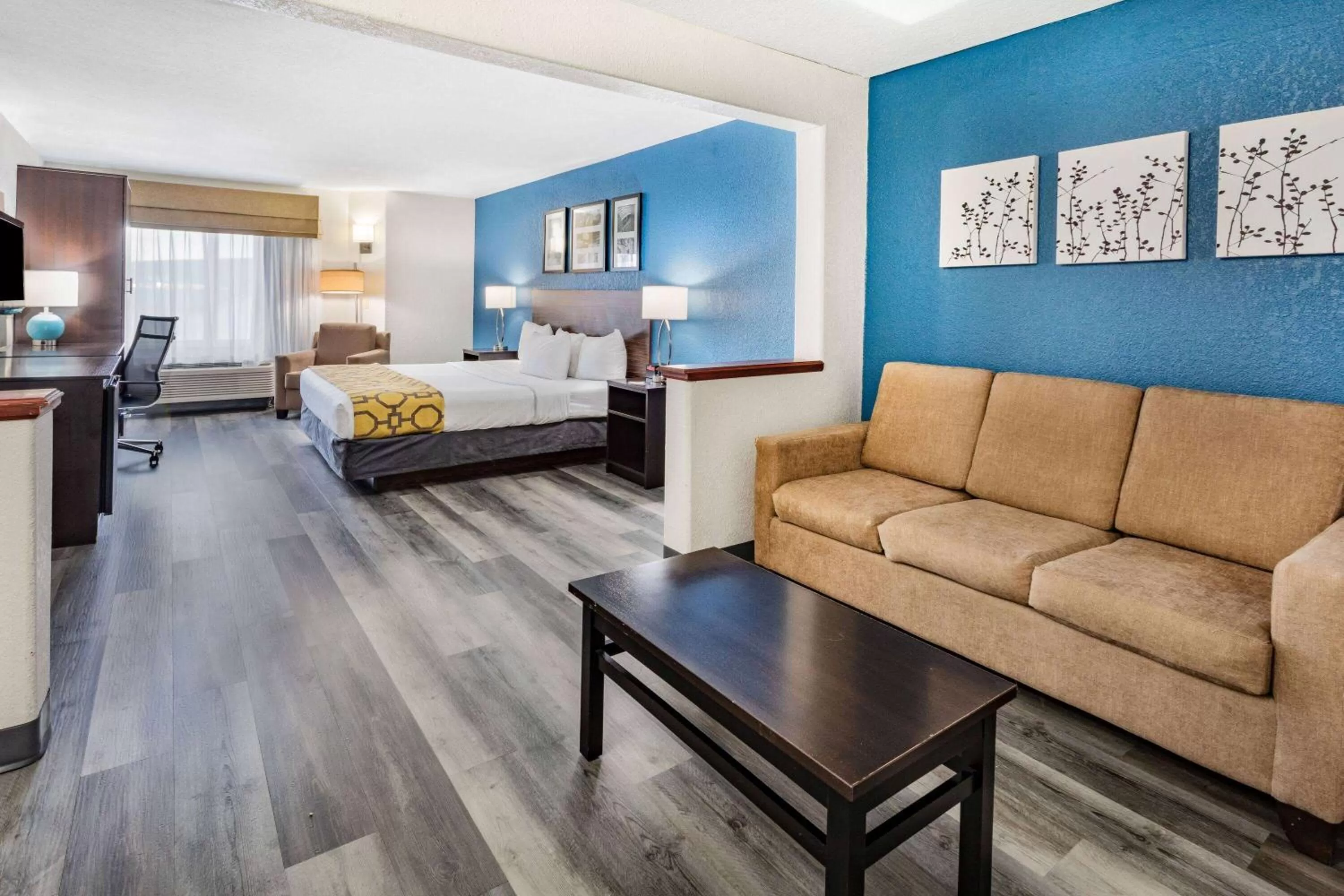 King Studio Suite - Non-Smoking in Baymont by Wyndham Milan