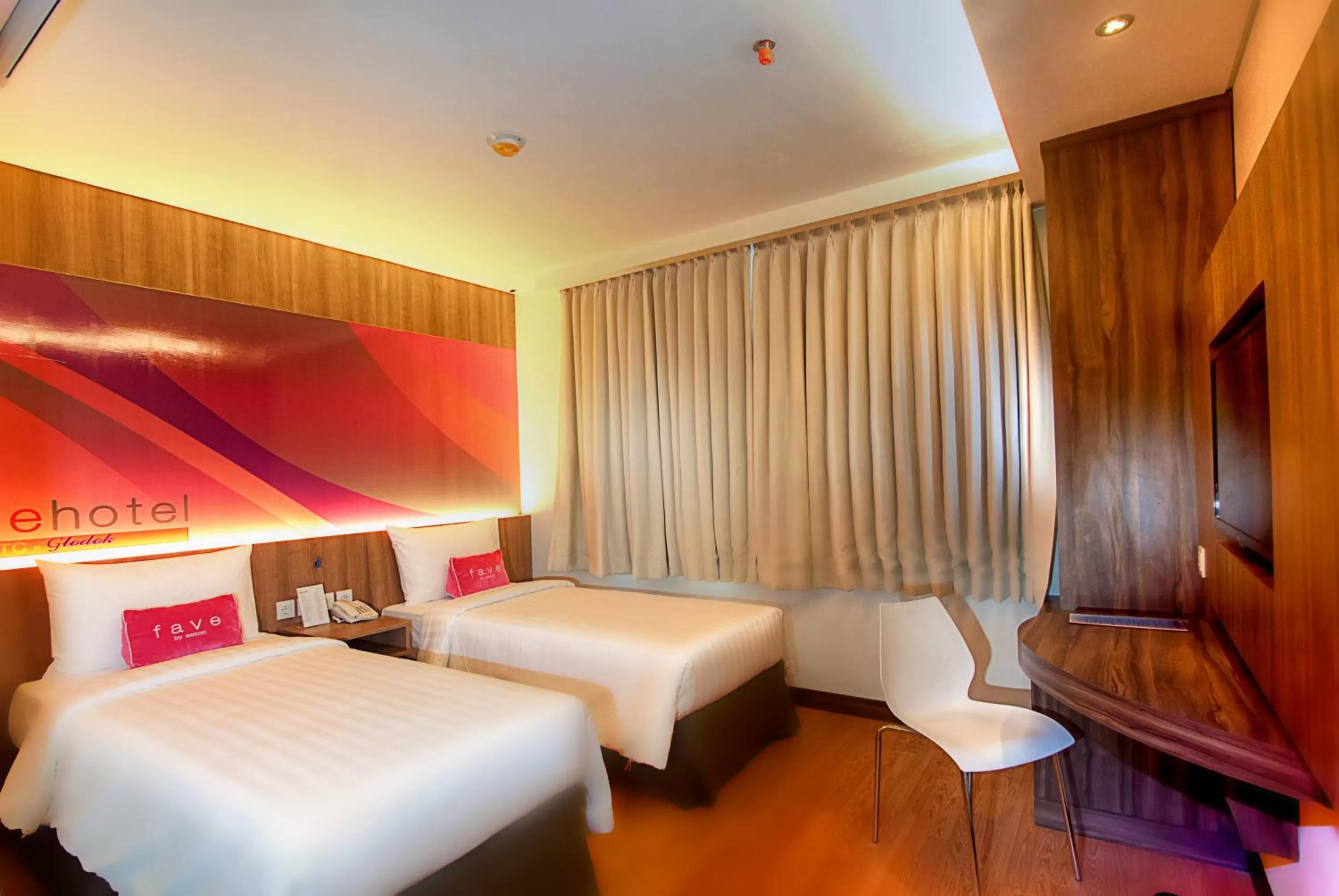 Standard Double or Twin Room in favehotel LTC Glodok