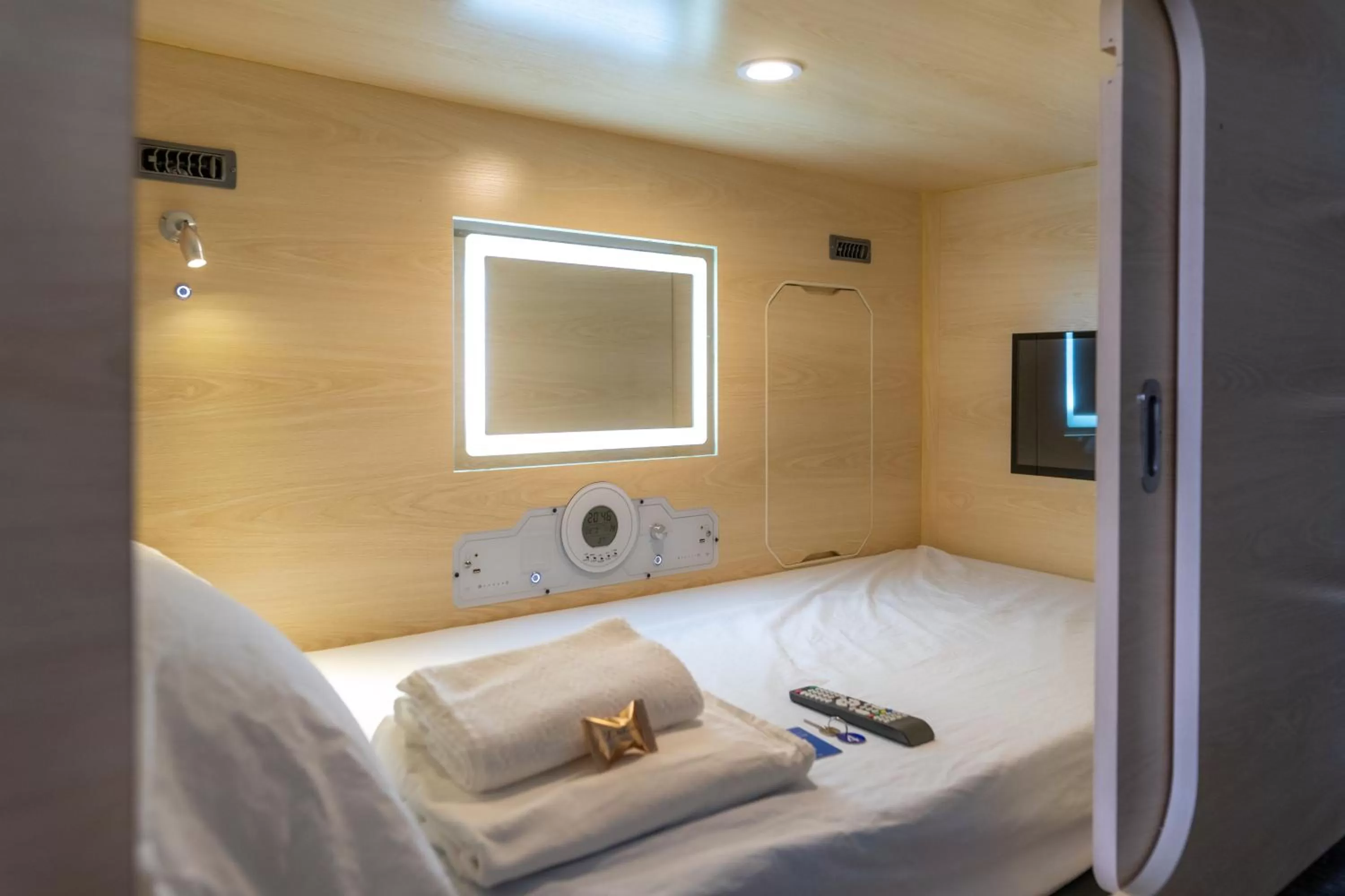 Other, Bed in HosteLit, Capsule Hostel