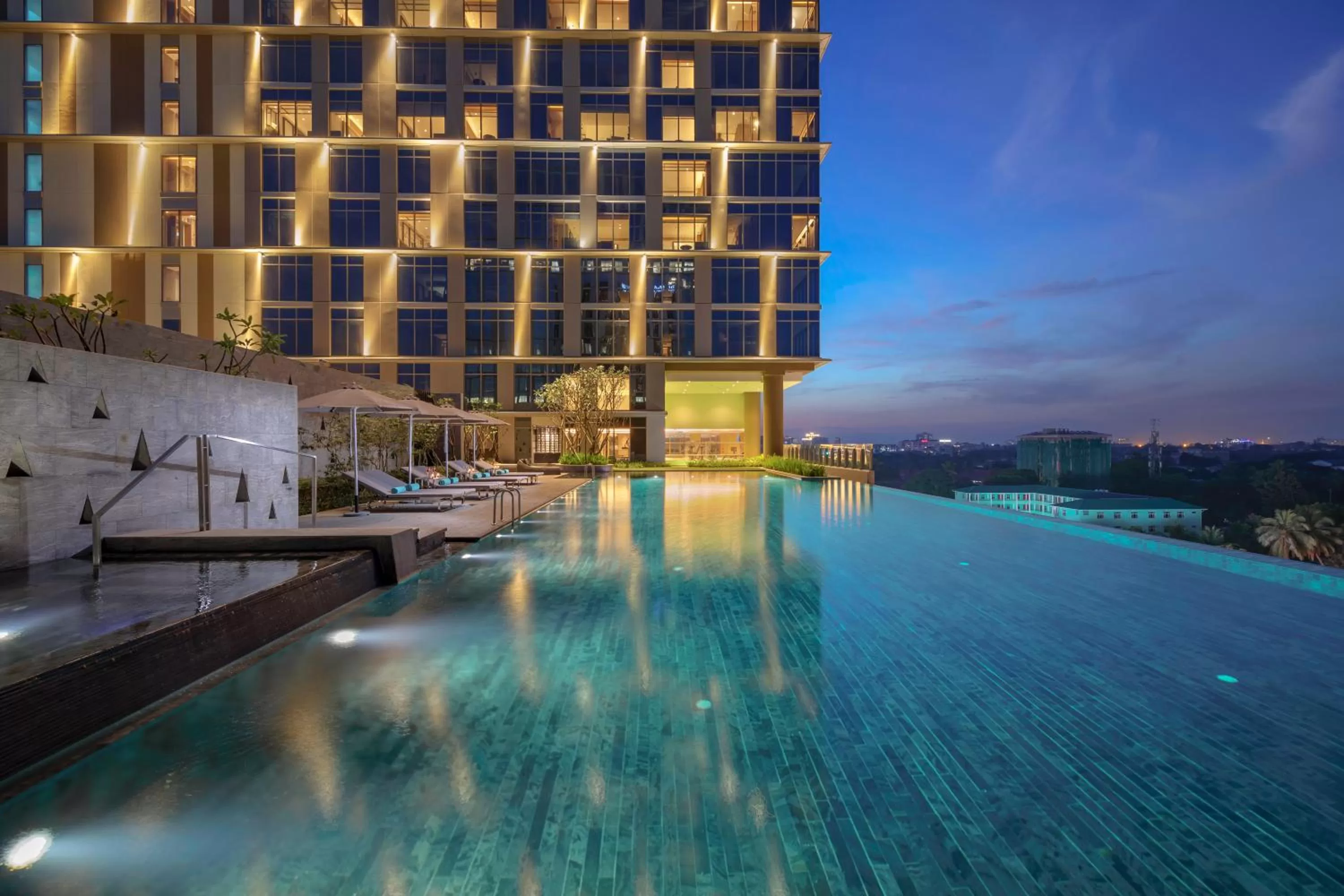 Property building in Pan Pacific Yangon