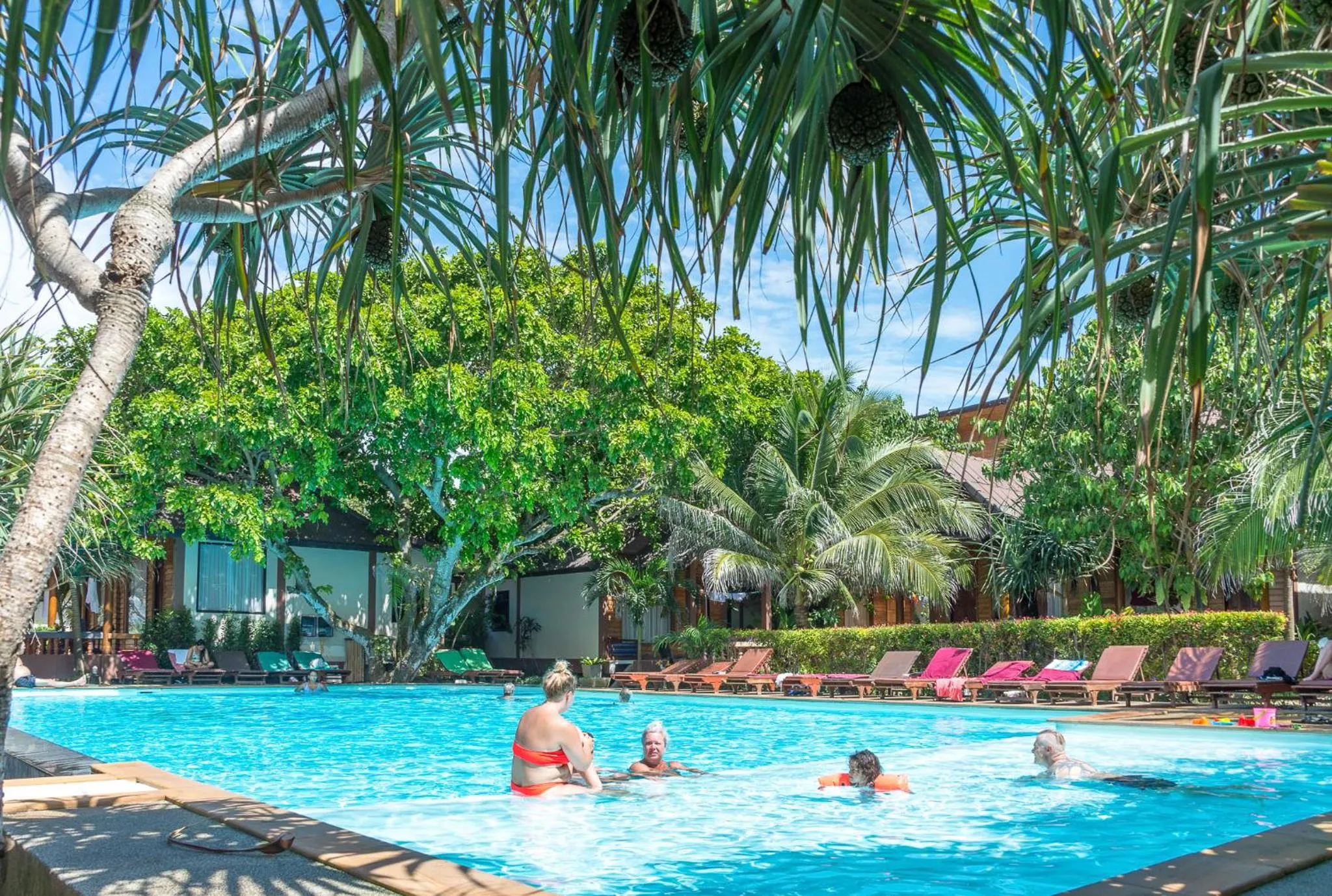 Day in Lanta Miami Resort - SHA Extra Plus