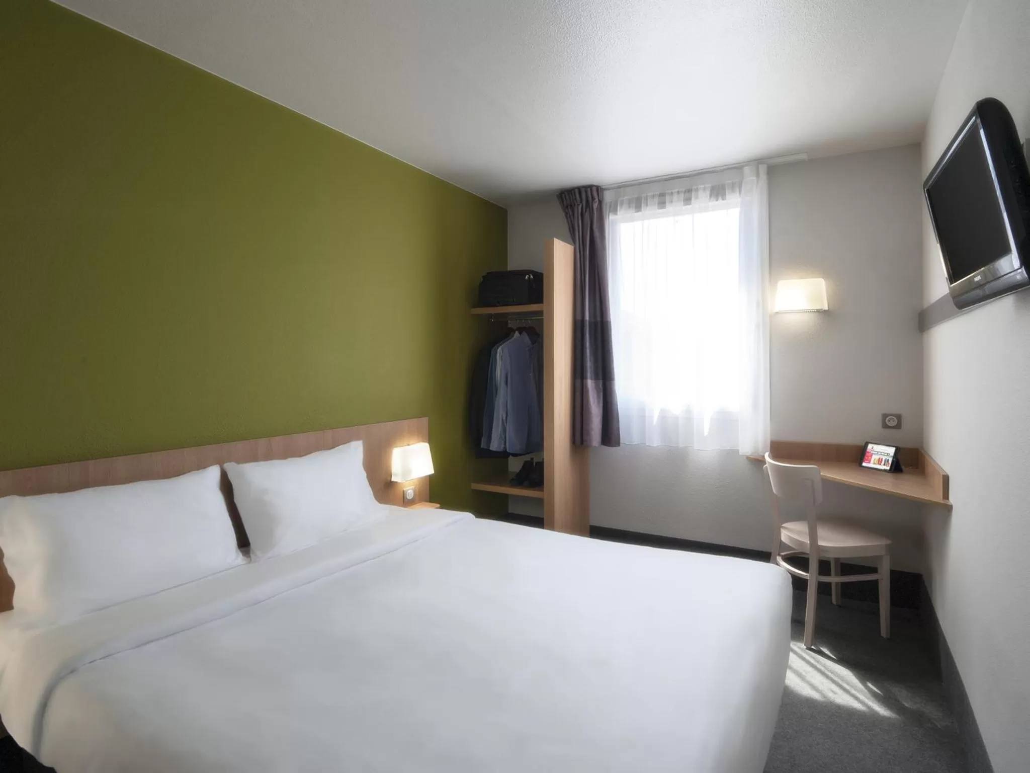 Double Room - Disability Access in B&B HOTEL Paray-le-Monial