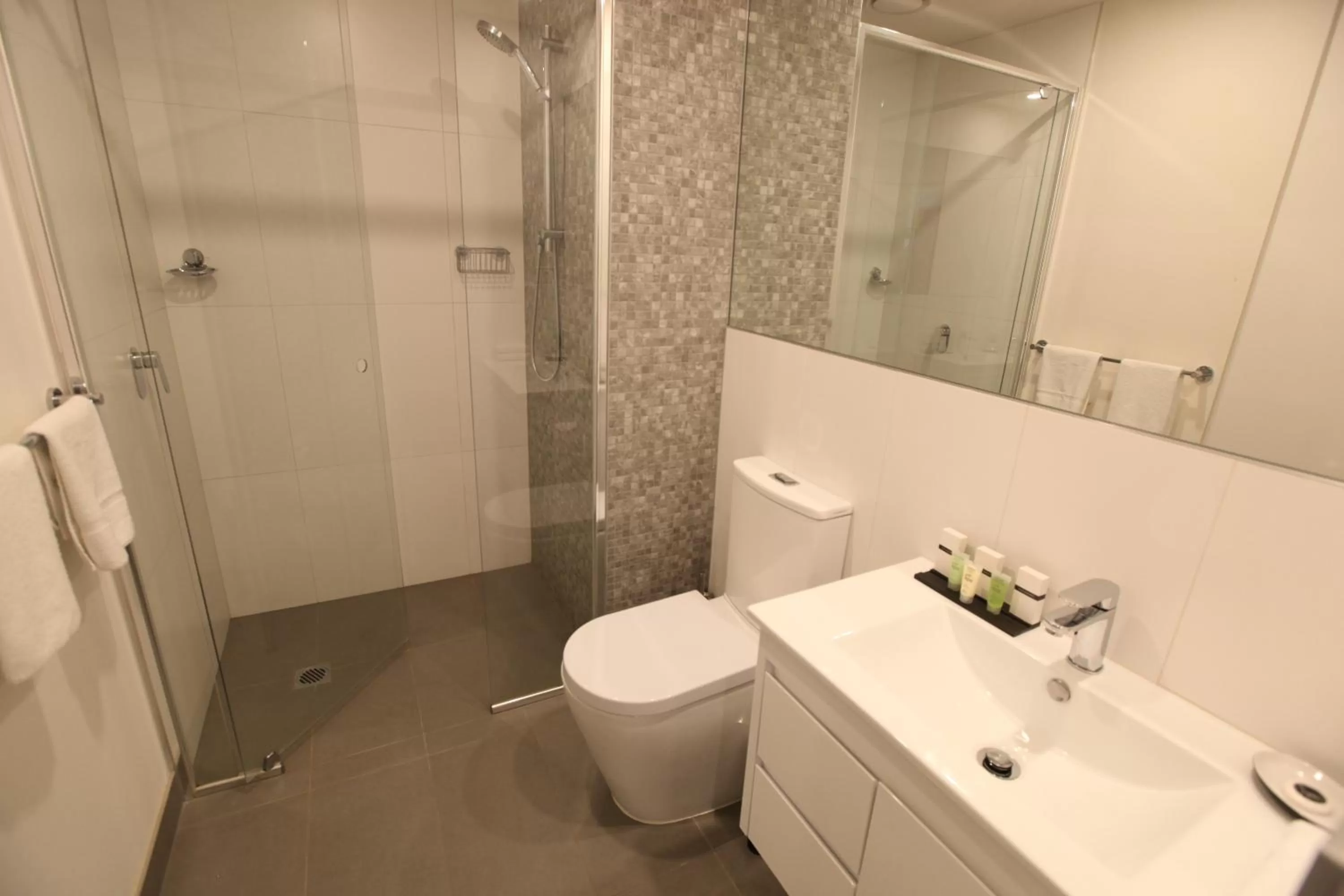 Two-Bedroom Apartment in Melbourne Knox Central Apartment Hotel Official