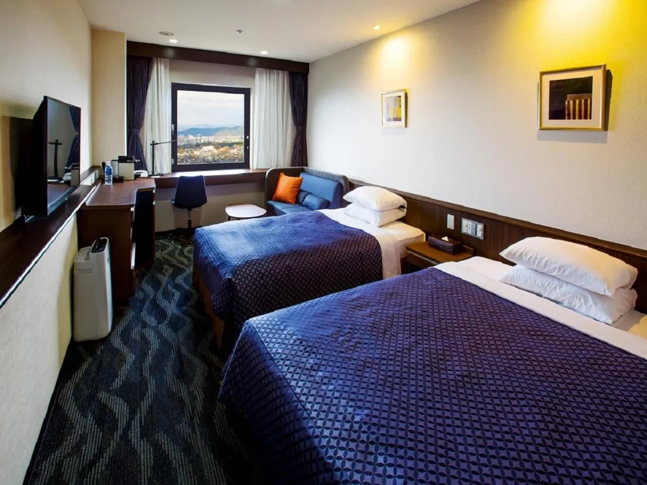 Deluxe Twin Room in Okayama International Hotel