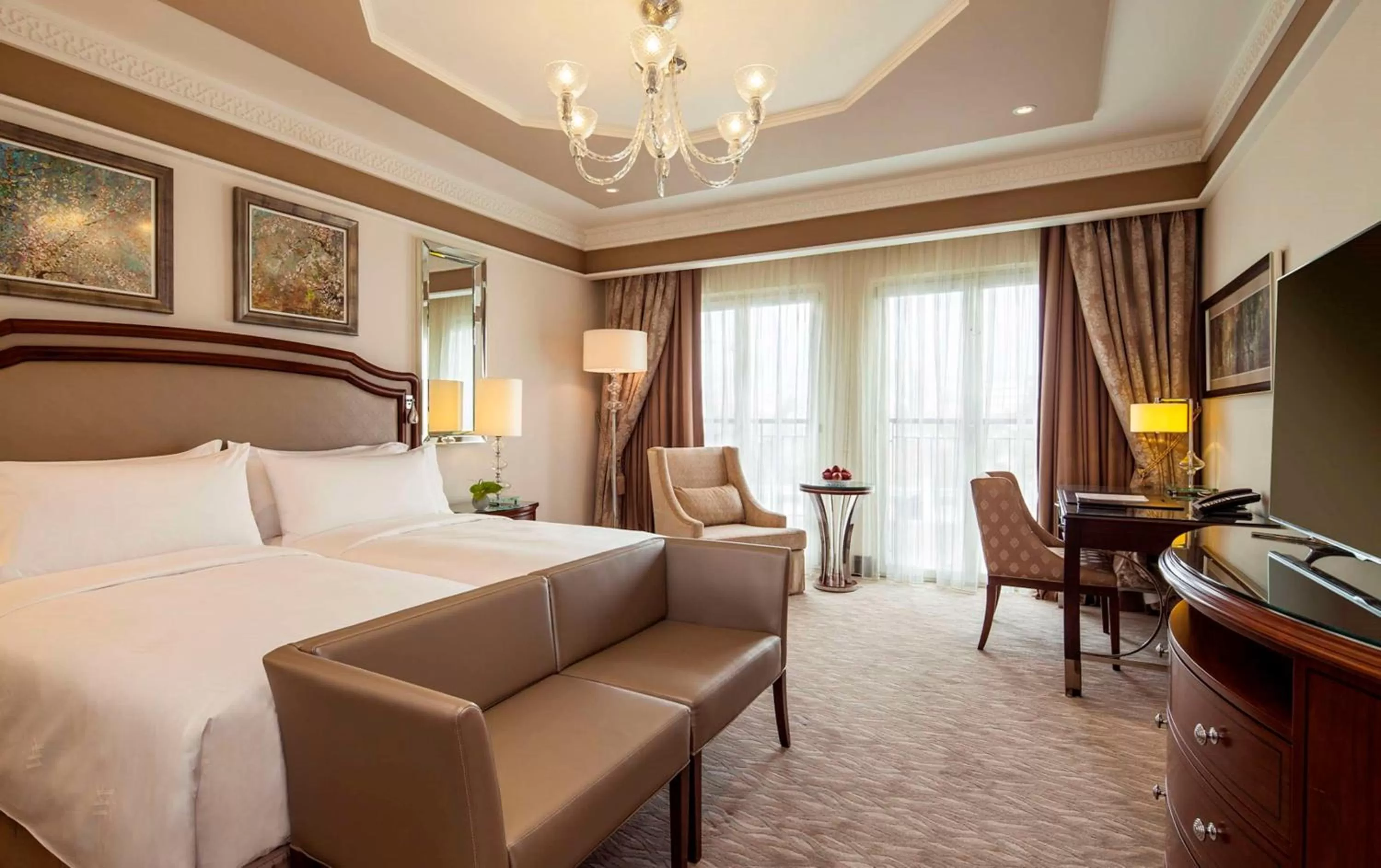 Grand Deluxe Room in Waldorf Astoria Jerusalem