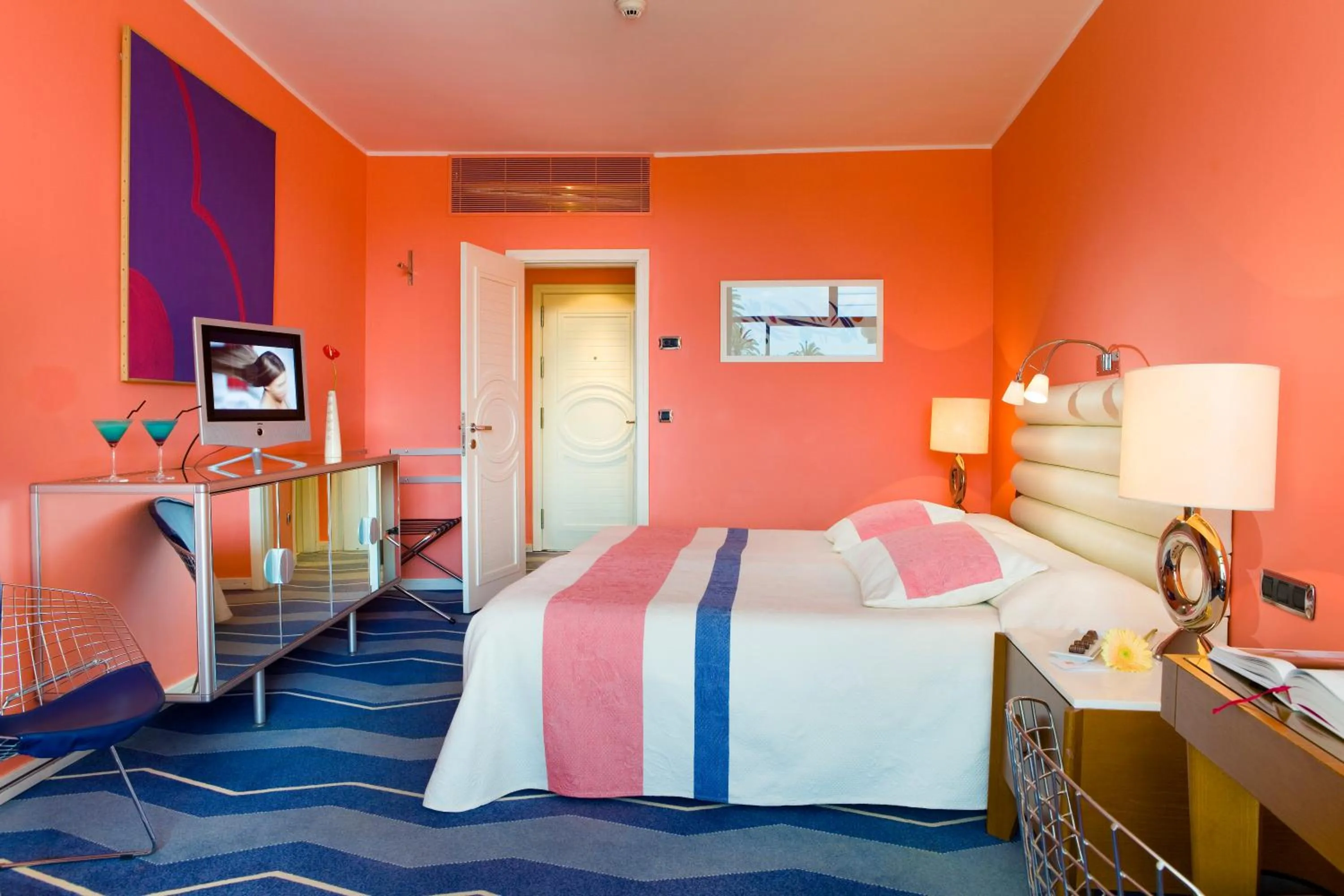 Deluxe Room with Sea or Pool View in Seaside Palm Beach