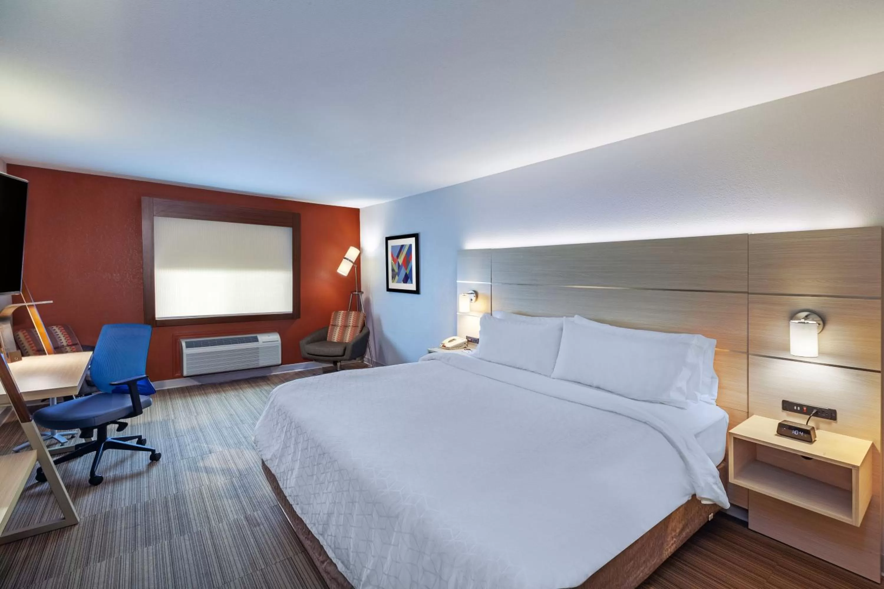 King Suite in Holiday Inn Express Hotel and Suites Jenks by IHG