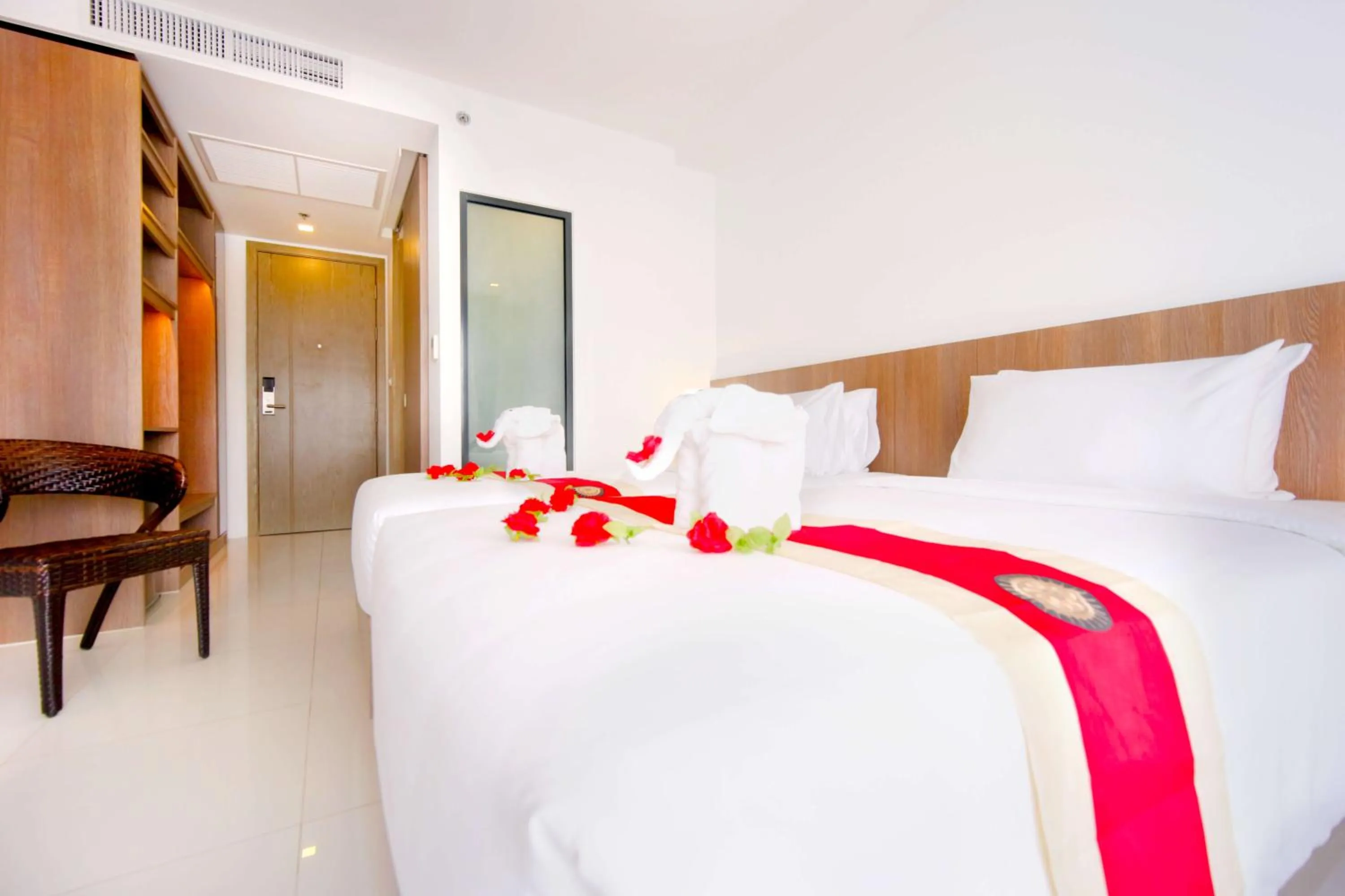 Superior Double or Twin Room in Phoenix Hotel Karon Beach